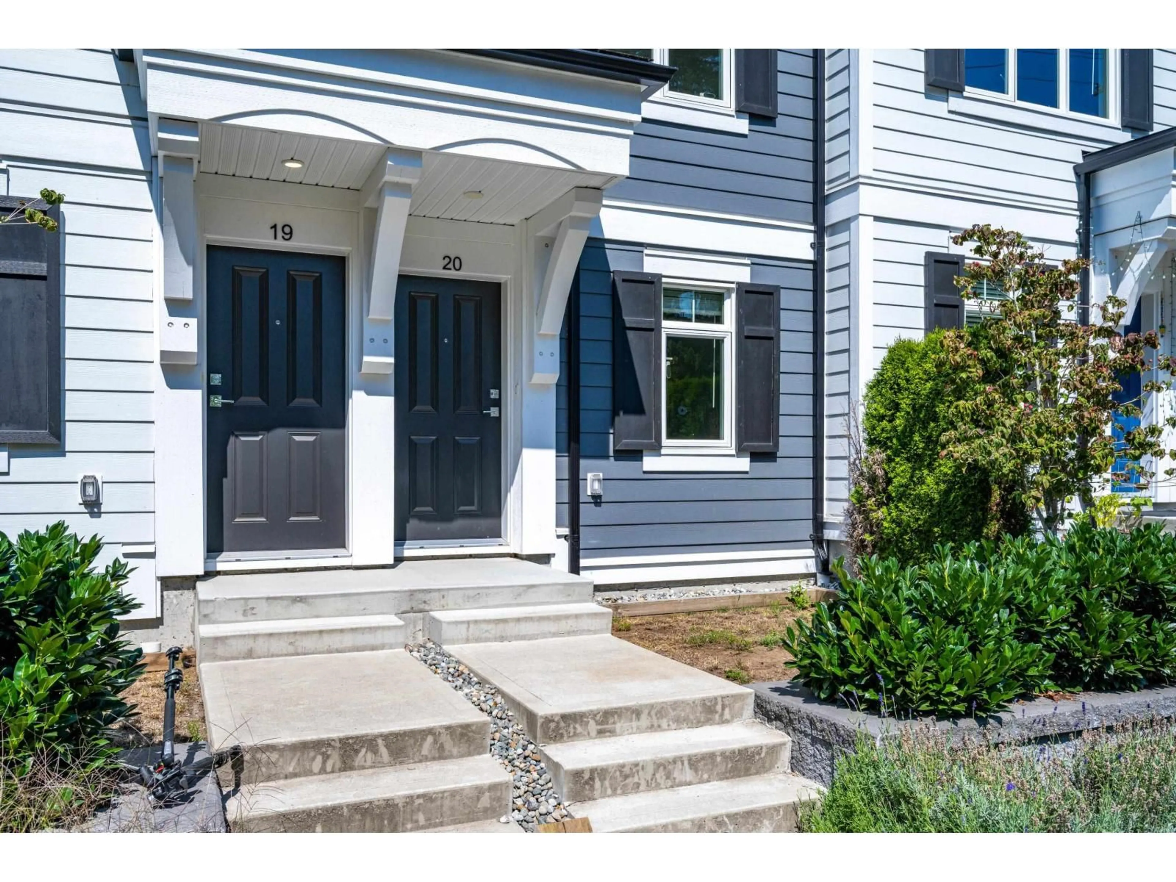 Unknown for 20 - 2070 OAK MEADOWS DRIVE, Surrey British Columbia V3Z1J1