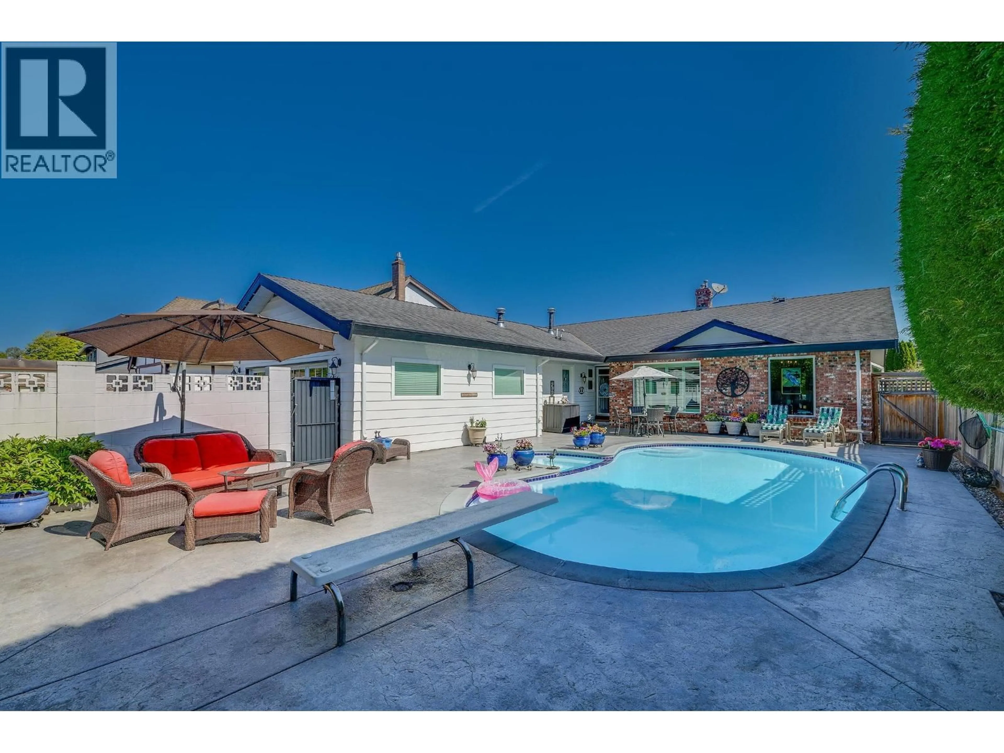 Pool for 5356 CHAMBERLAYNE WAY, Ladner British Columbia V4K4C6