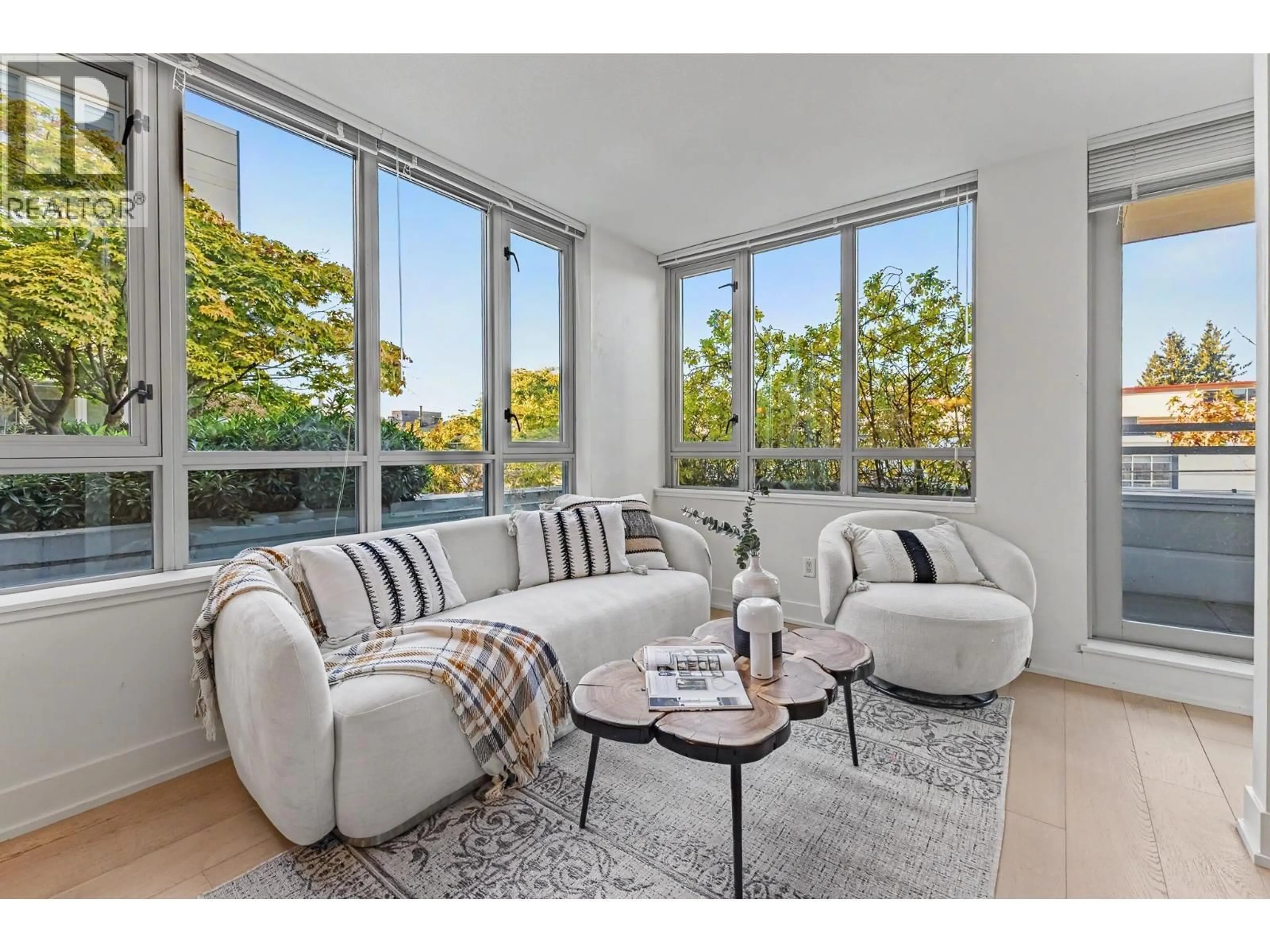 Living room with furniture, unknown for 207 - 1680 4TH AVENUE, Vancouver British Columbia V6J0B7