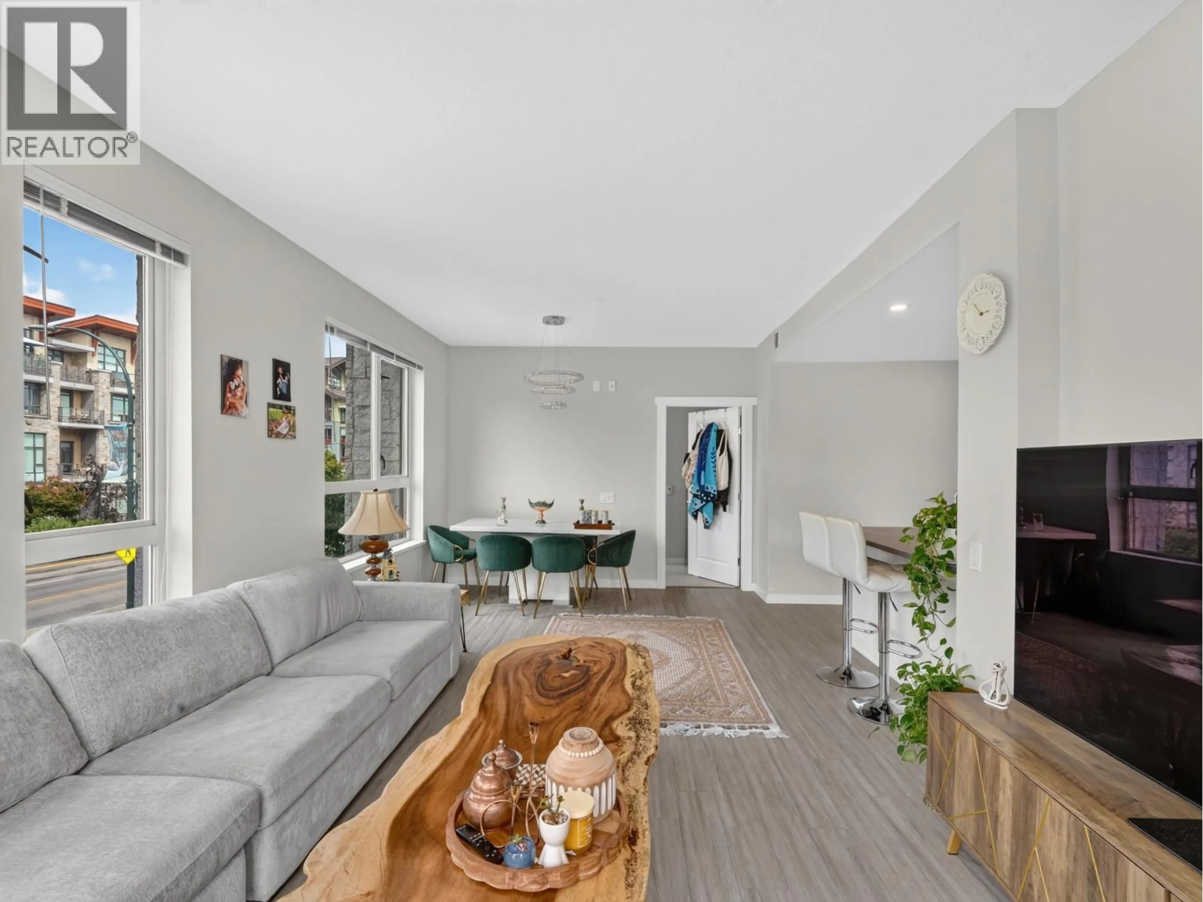 Living room with furniture, unknown for 205 - 2663 LIBRARY LANE, North Vancouver British Columbia V7J0B9