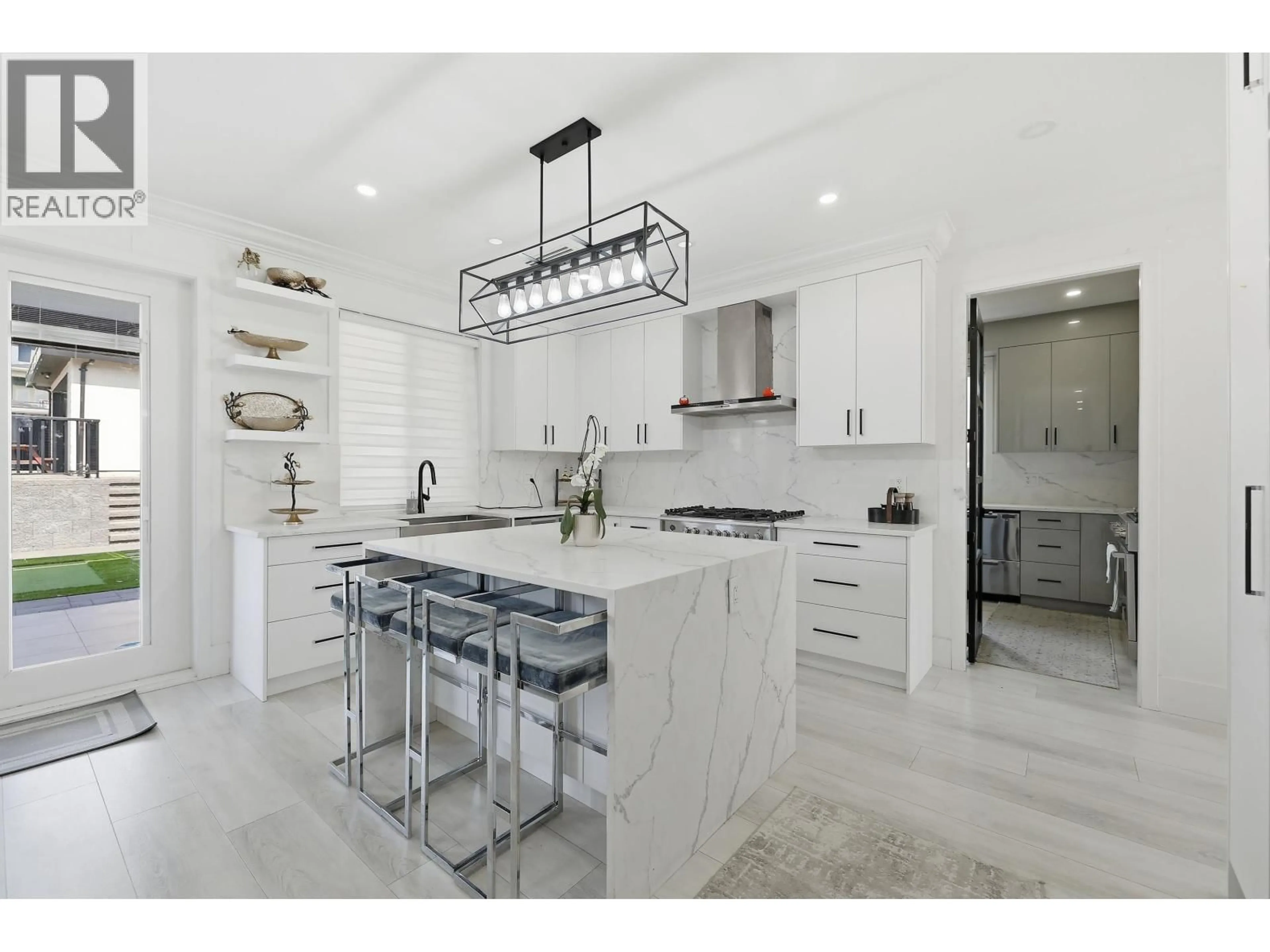 Open concept kitchen, ceramic/tile floor for 8061 11TH AVENUE, Burnaby British Columbia V3N2N8