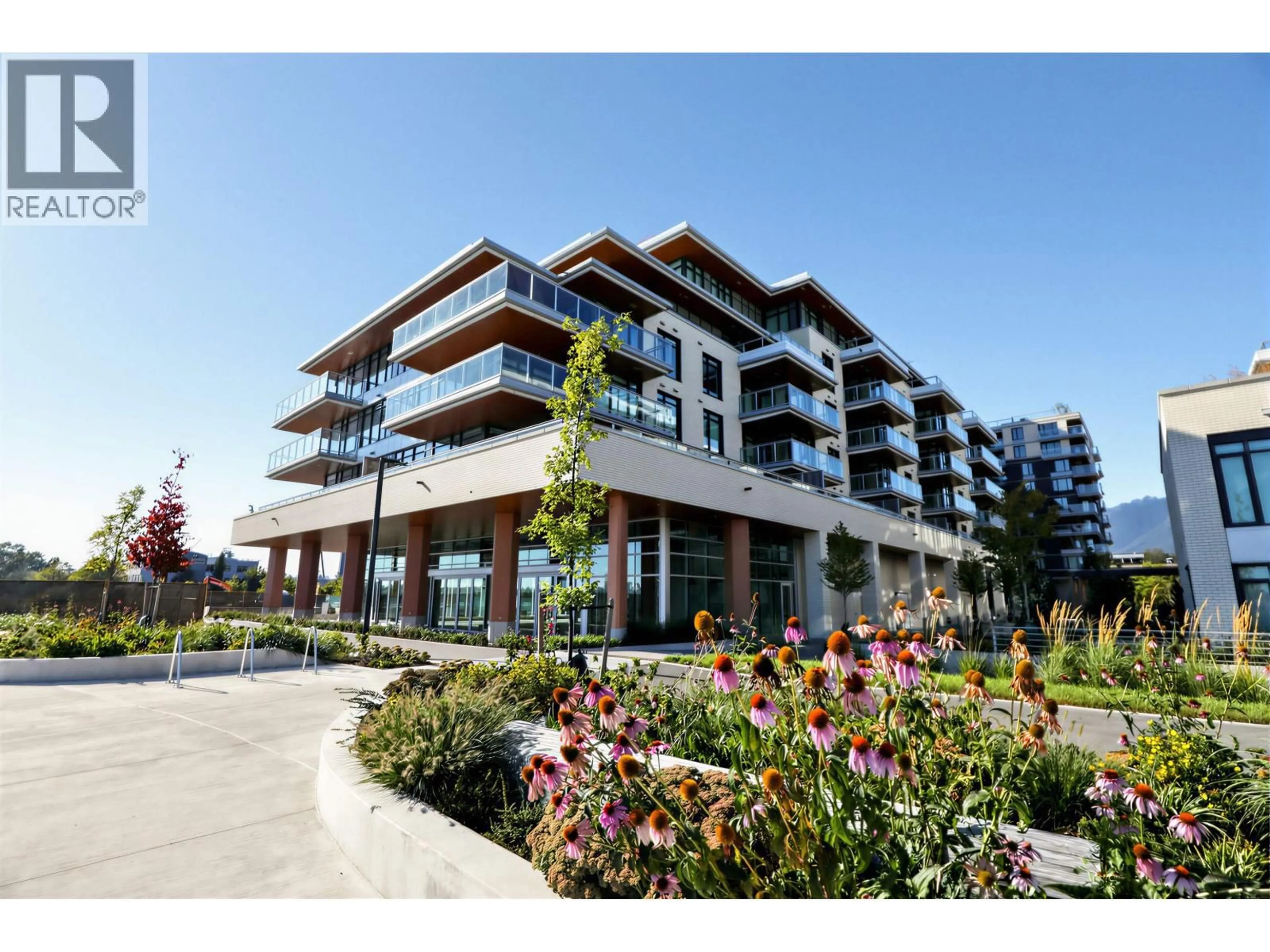 Patio, building for 308 - 785 HARBOUR WAY, North Vancouver British Columbia V7P0G3