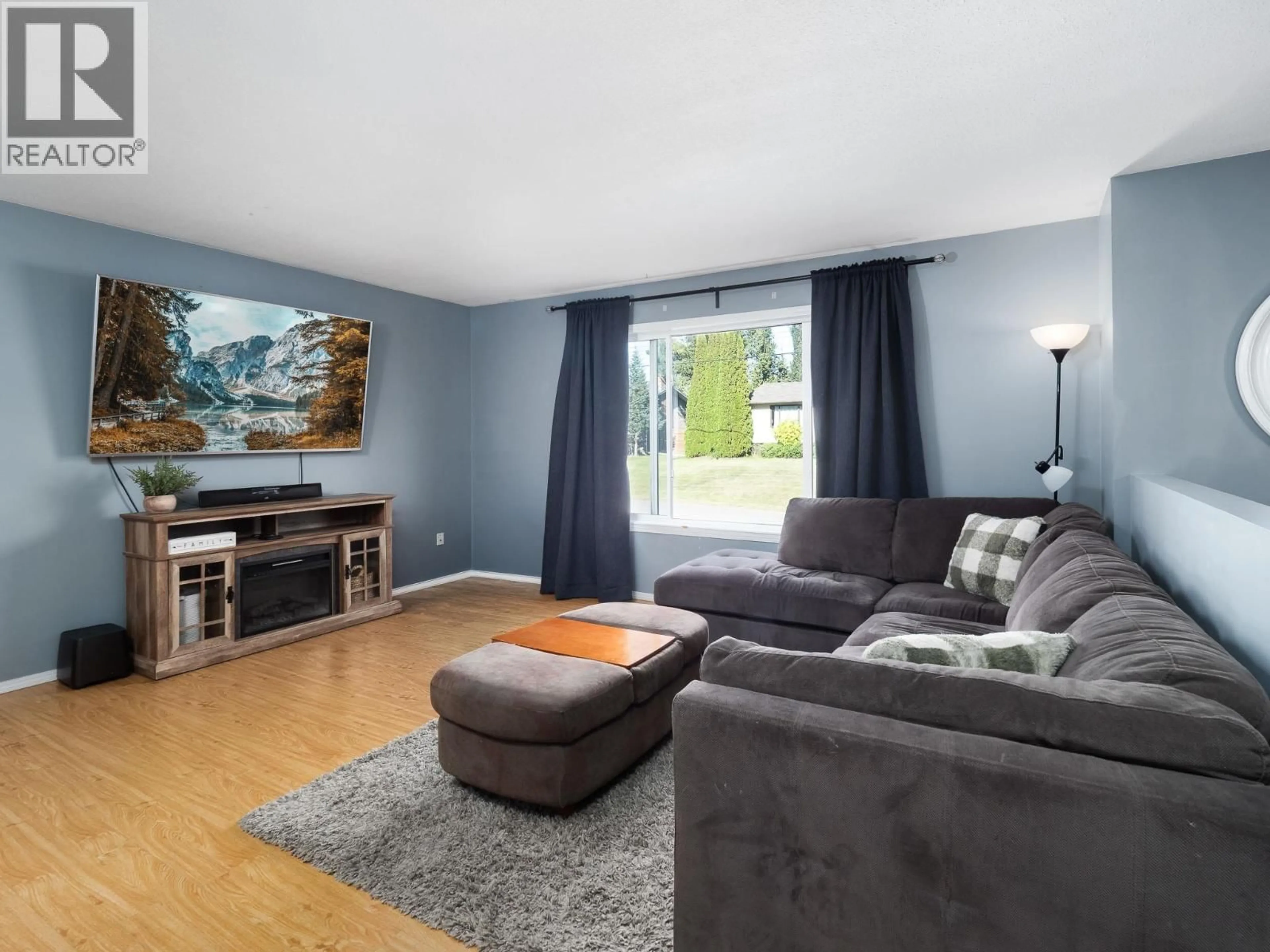 Living room with furniture, wood/laminate floor for 2015 CROFT ROAD, Prince George British Columbia V2K3W4