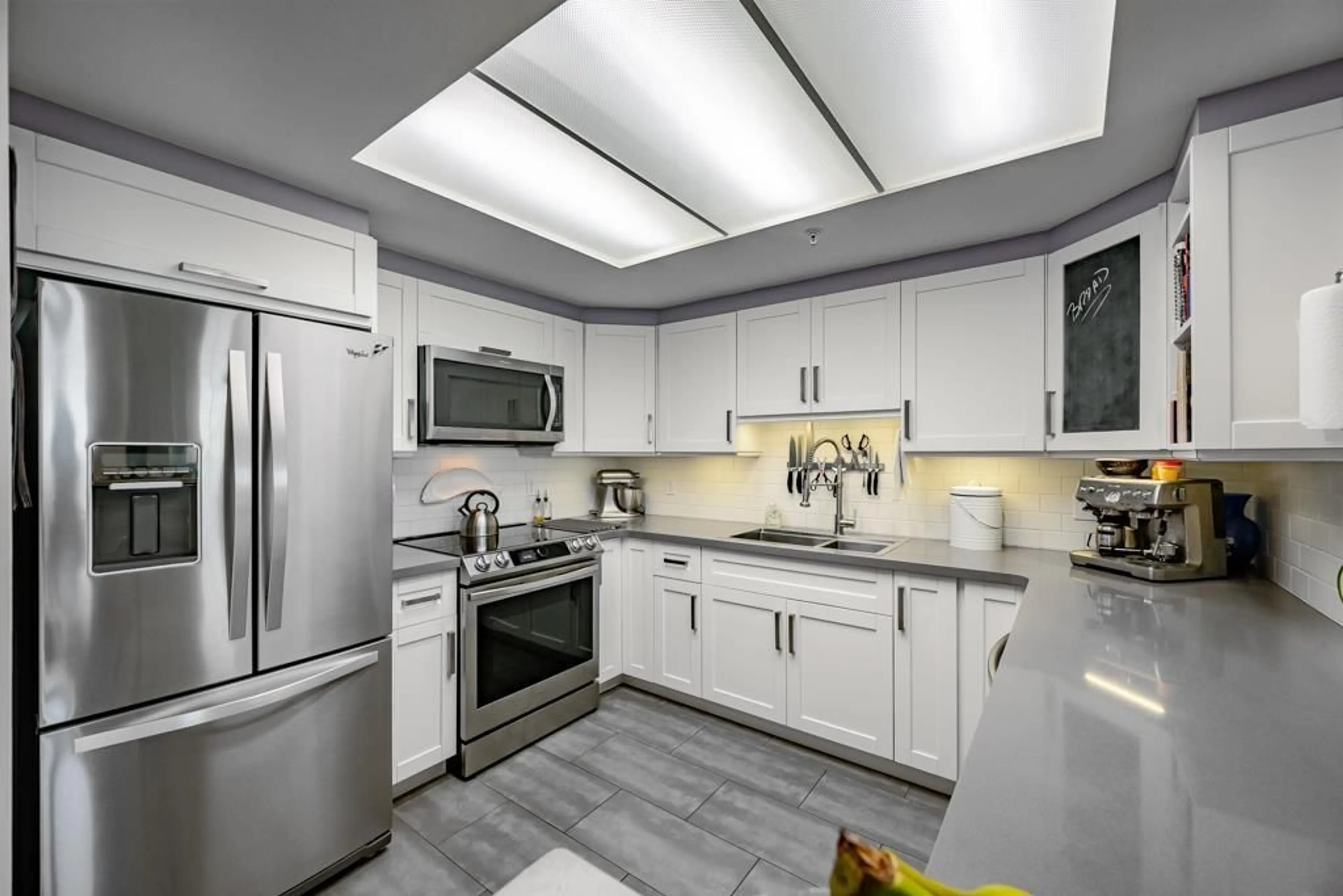 Unknown for 1503 - 13353 108 AVENUE, Surrey British Columbia V3T5T5