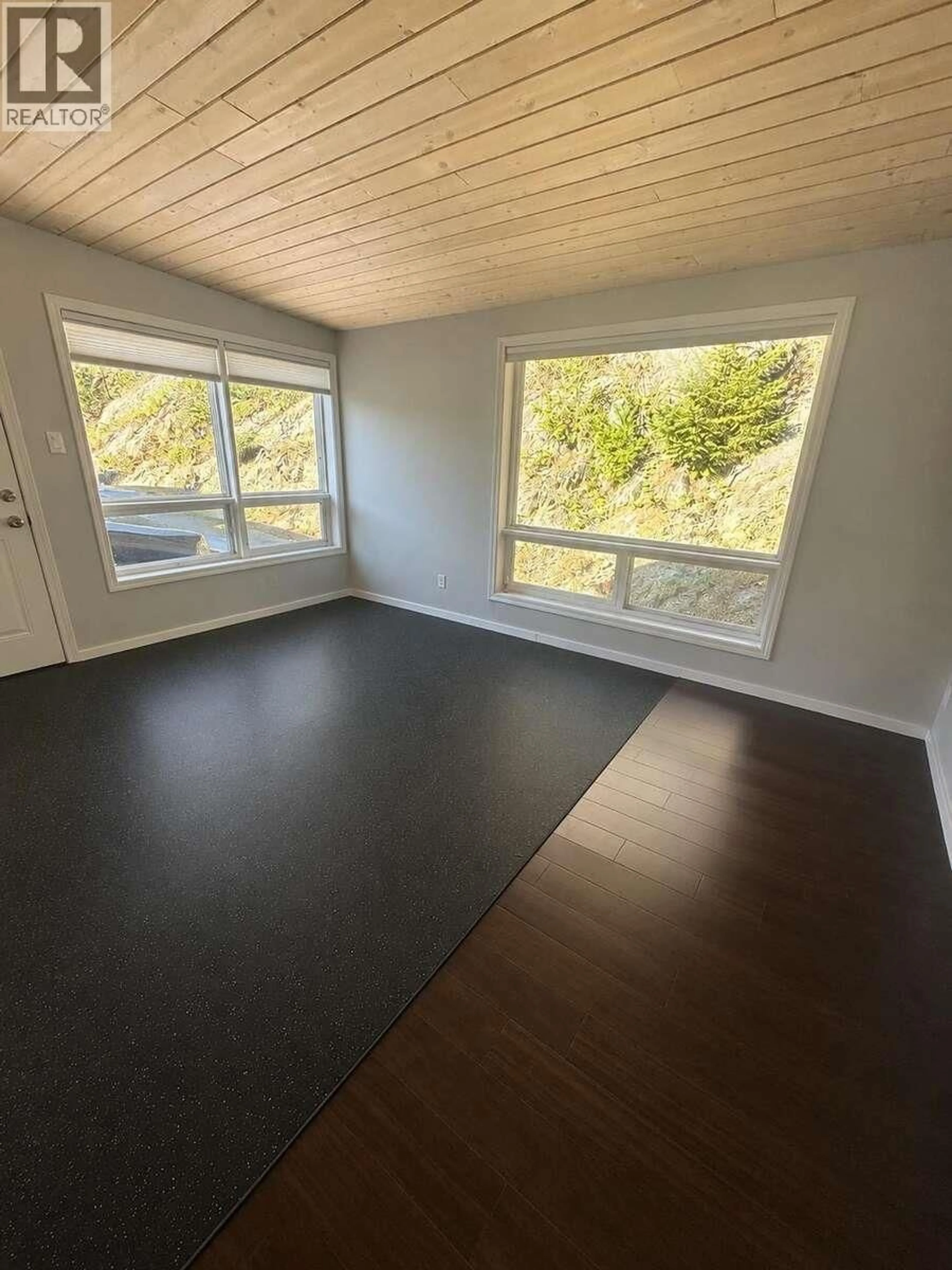 A pic of a room for 15 - 7668 SUNSHINE COAST HIGHWAY, Halfmoon Bay British Columbia V7Z1H3