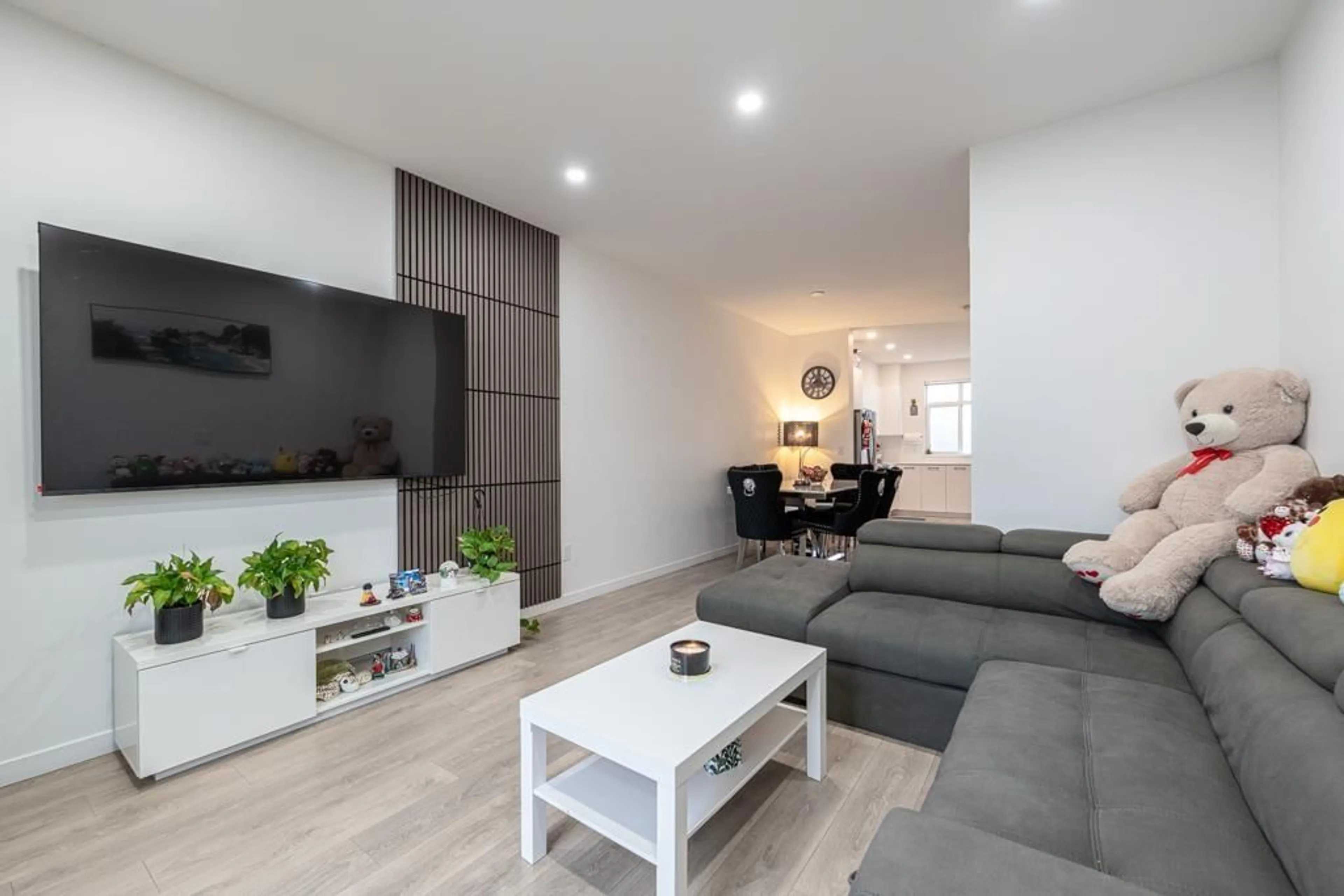 Living room with furniture, unknown for 109 - 15235 SITKA DRIVE, Surrey British Columbia V3S0A9