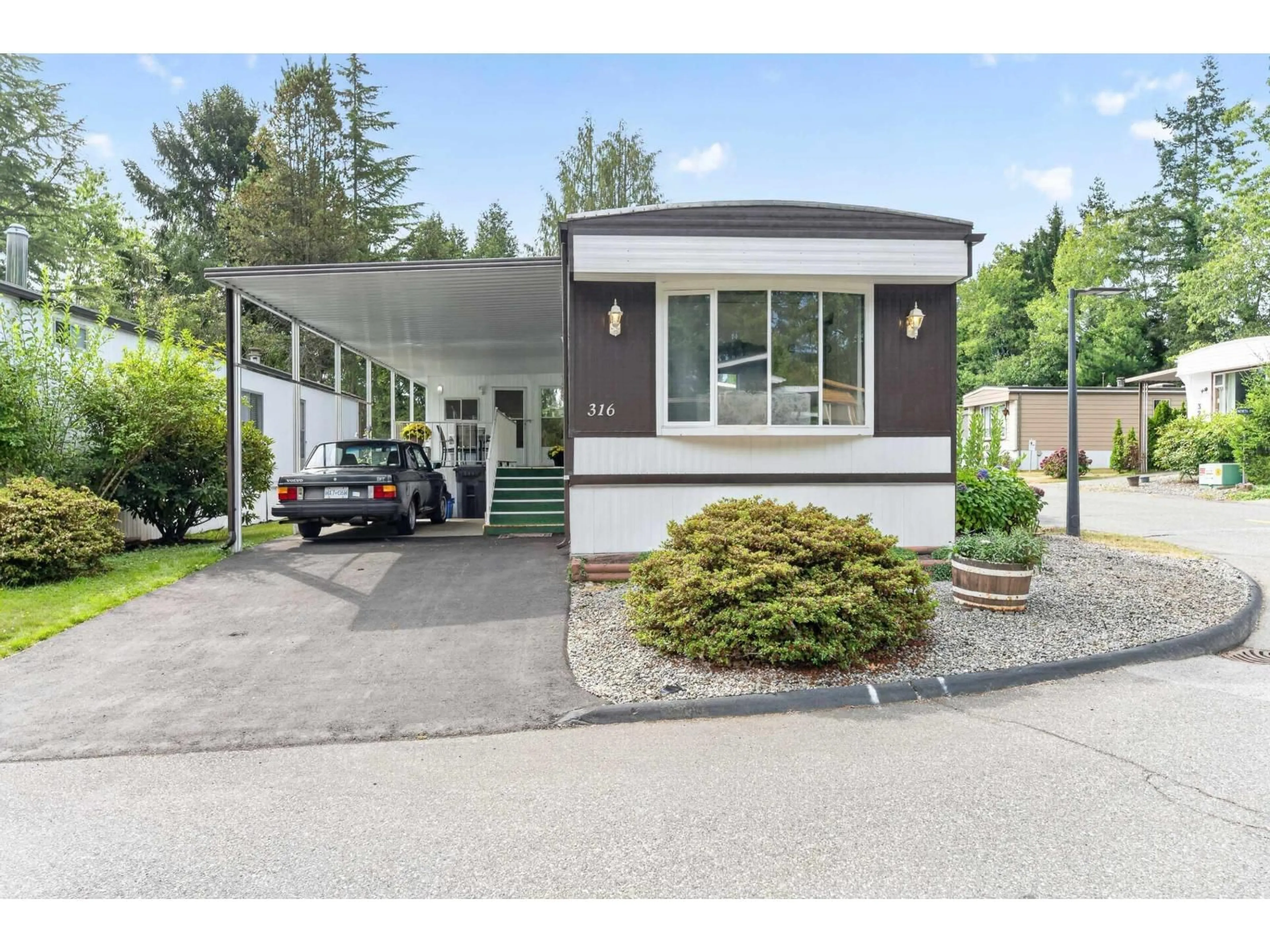 Home with vinyl exterior material, street for 316 - 1840 160 STREET, Surrey British Columbia V4A4X4