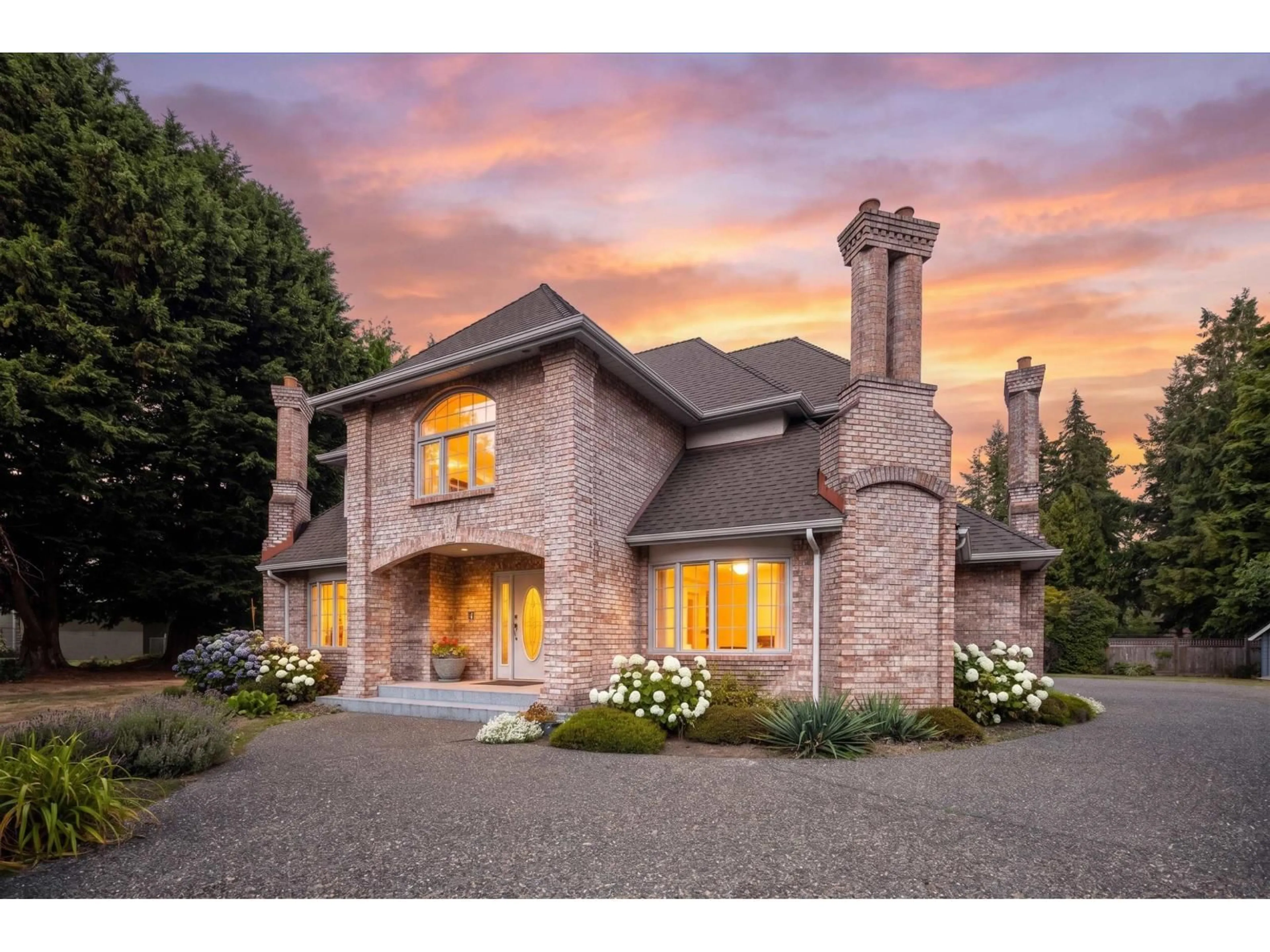 Home with brick exterior material, unknown for 2010 132A STREET, Surrey British Columbia V4A9K2
