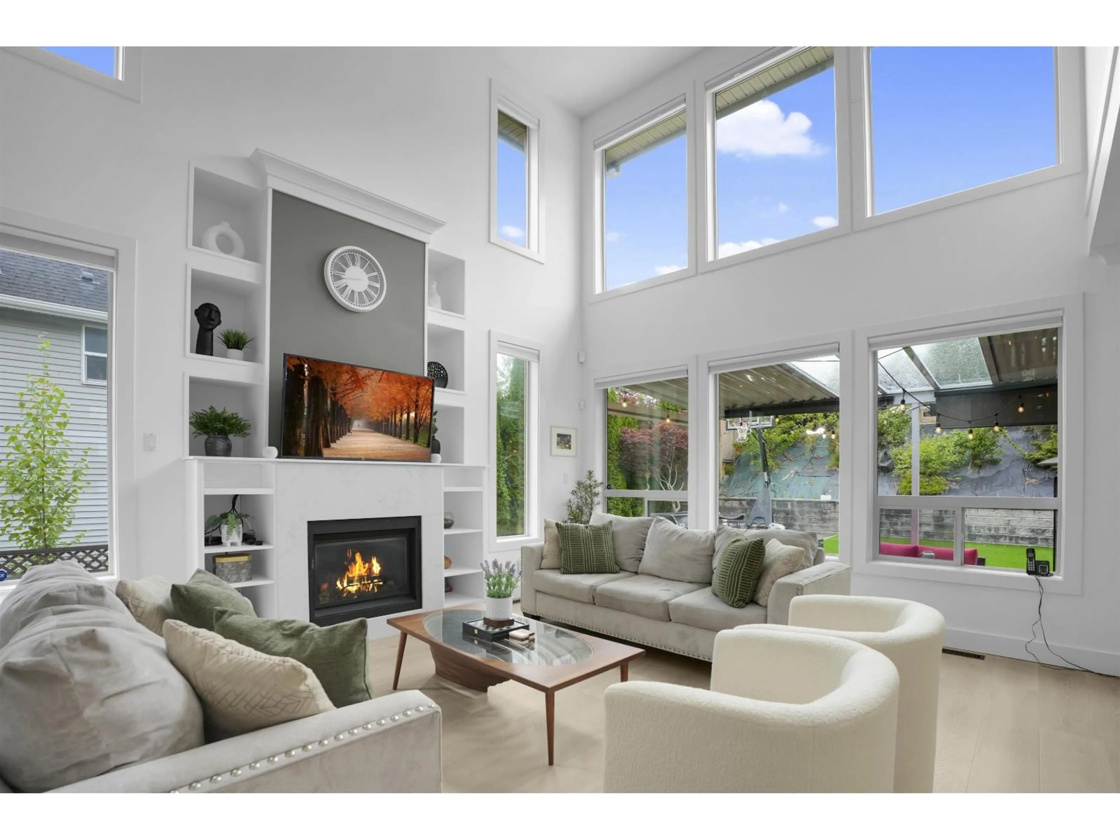 Living room with furniture, unknown for 2331 CHARDONNAY LANE, Abbotsford British Columbia V4X0A6
