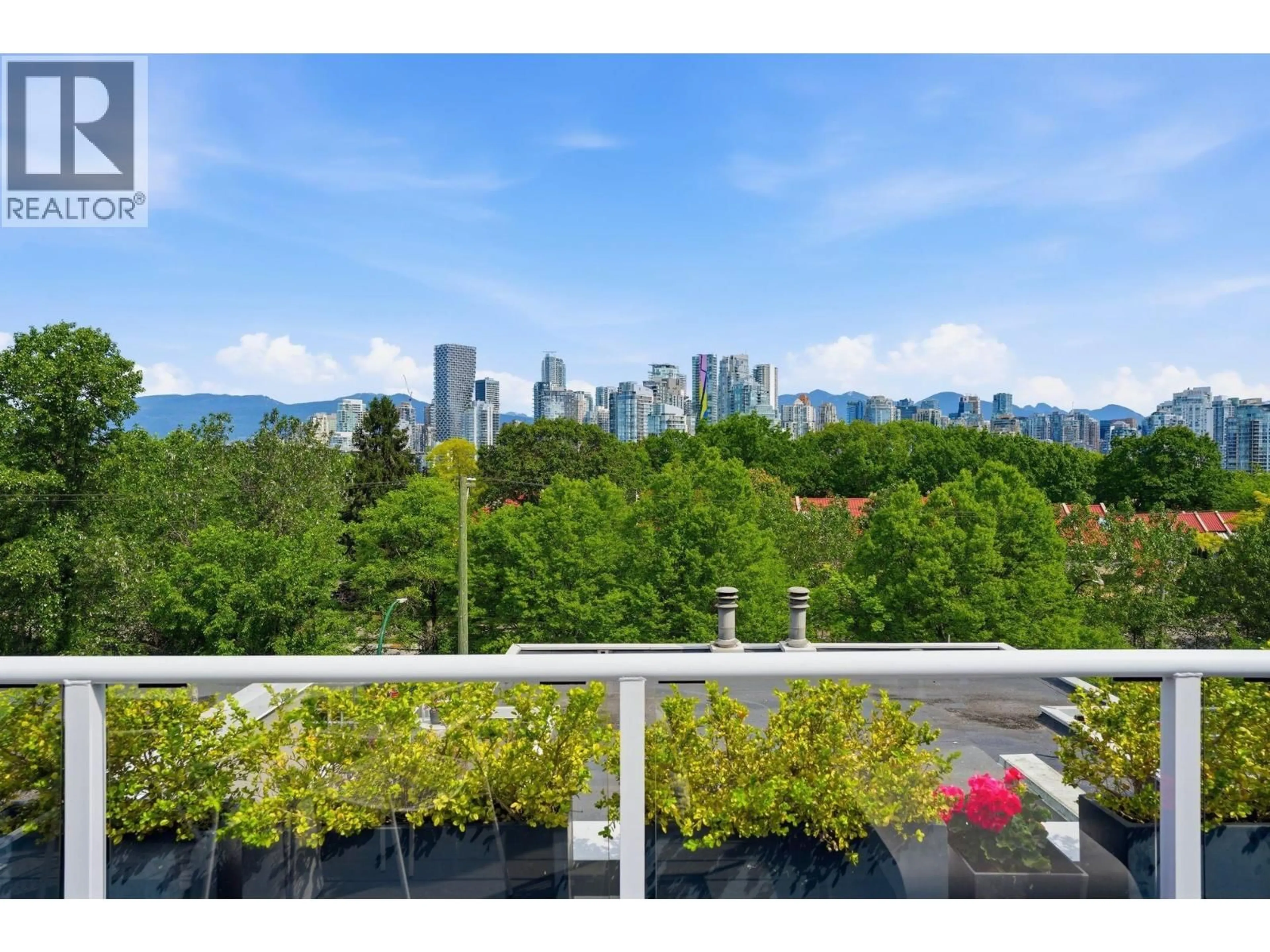 Unknown for 2224 SPRUCE STREET, Vancouver British Columbia V6H2P3