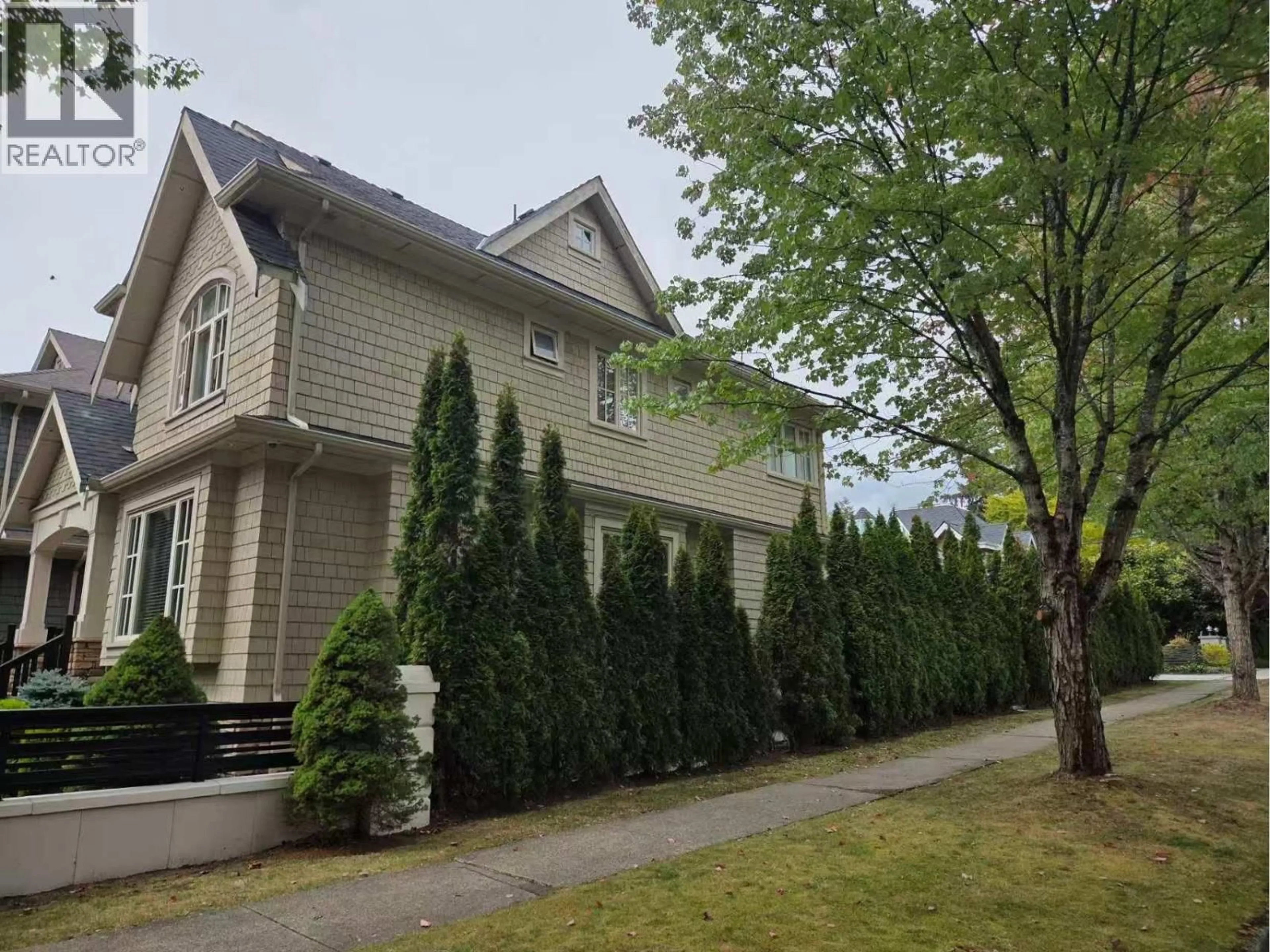 Home with vinyl exterior material, street for 2405 51ST AVENUE, Vancouver British Columbia V6P1E9