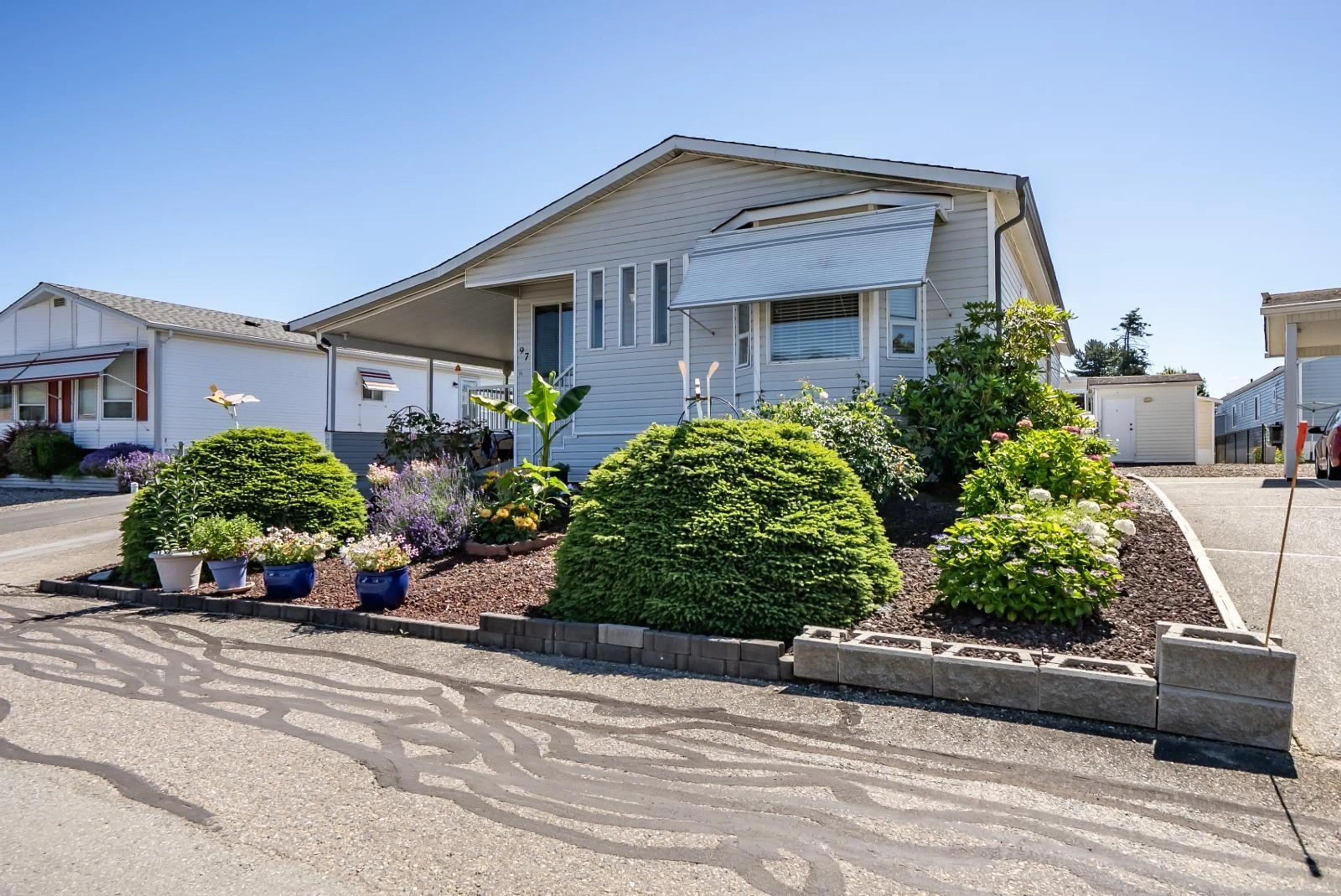 Home with vinyl exterior material, unknown for 97 - 9055 ASHWELL ROAD, Chilliwack British Columbia V2P7S6