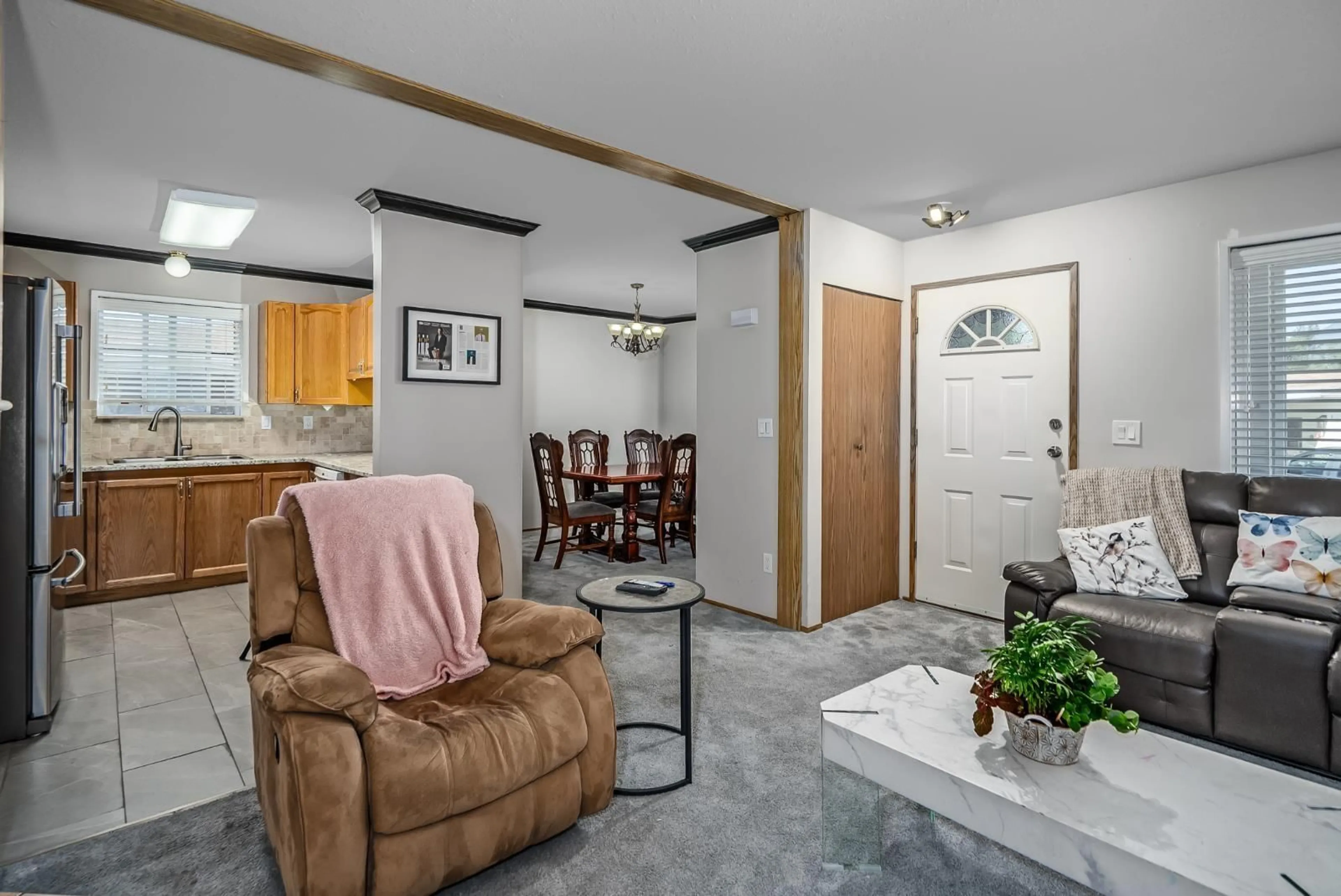 Living room with furniture, unknown for 97 - 9055 ASHWELL ROAD, Chilliwack British Columbia V2P7S6
