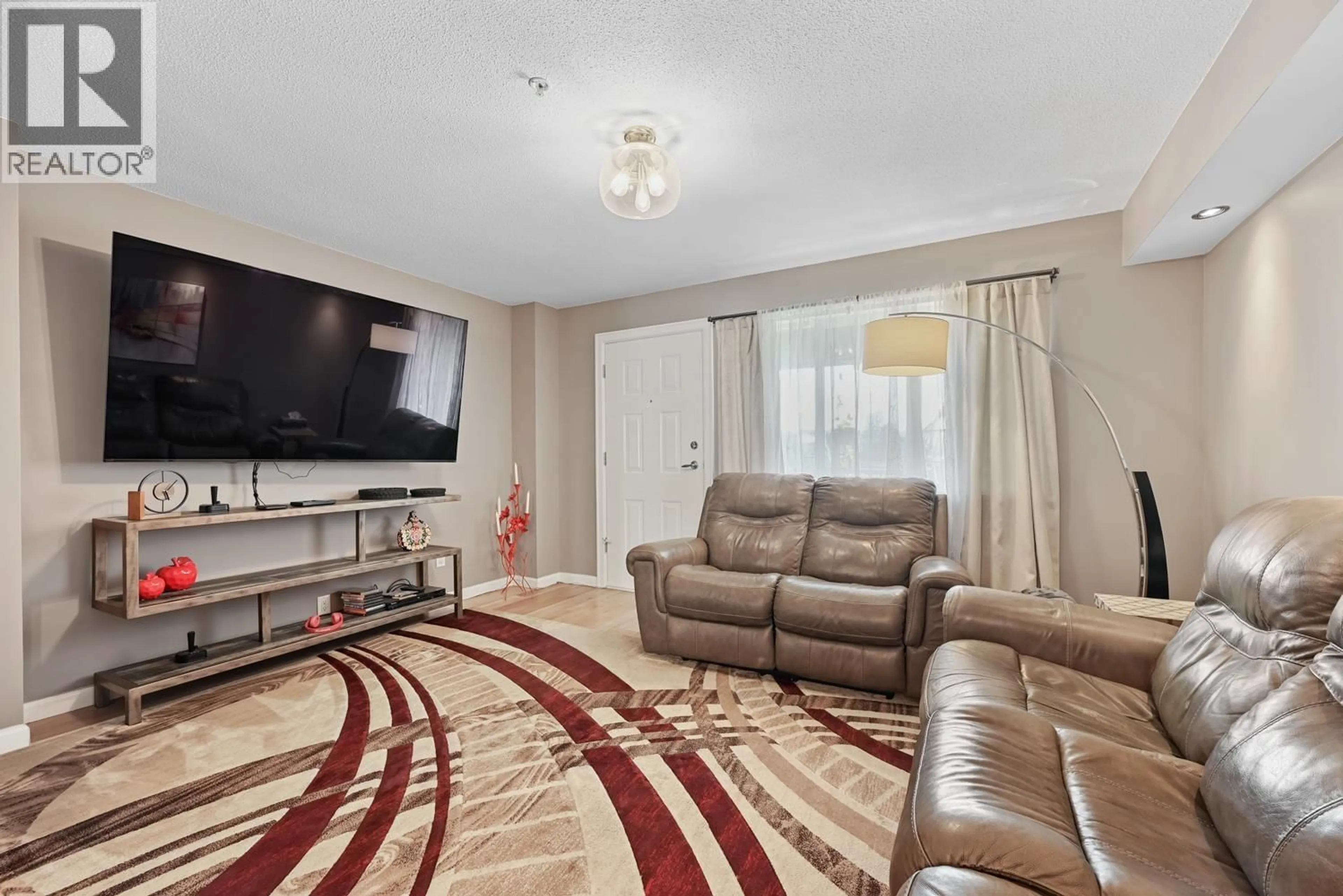 Living room with furniture, carpet floor for 16 - 1268 RIVERSIDE DRIVE, Port Coquitlam British Columbia V3B0A8