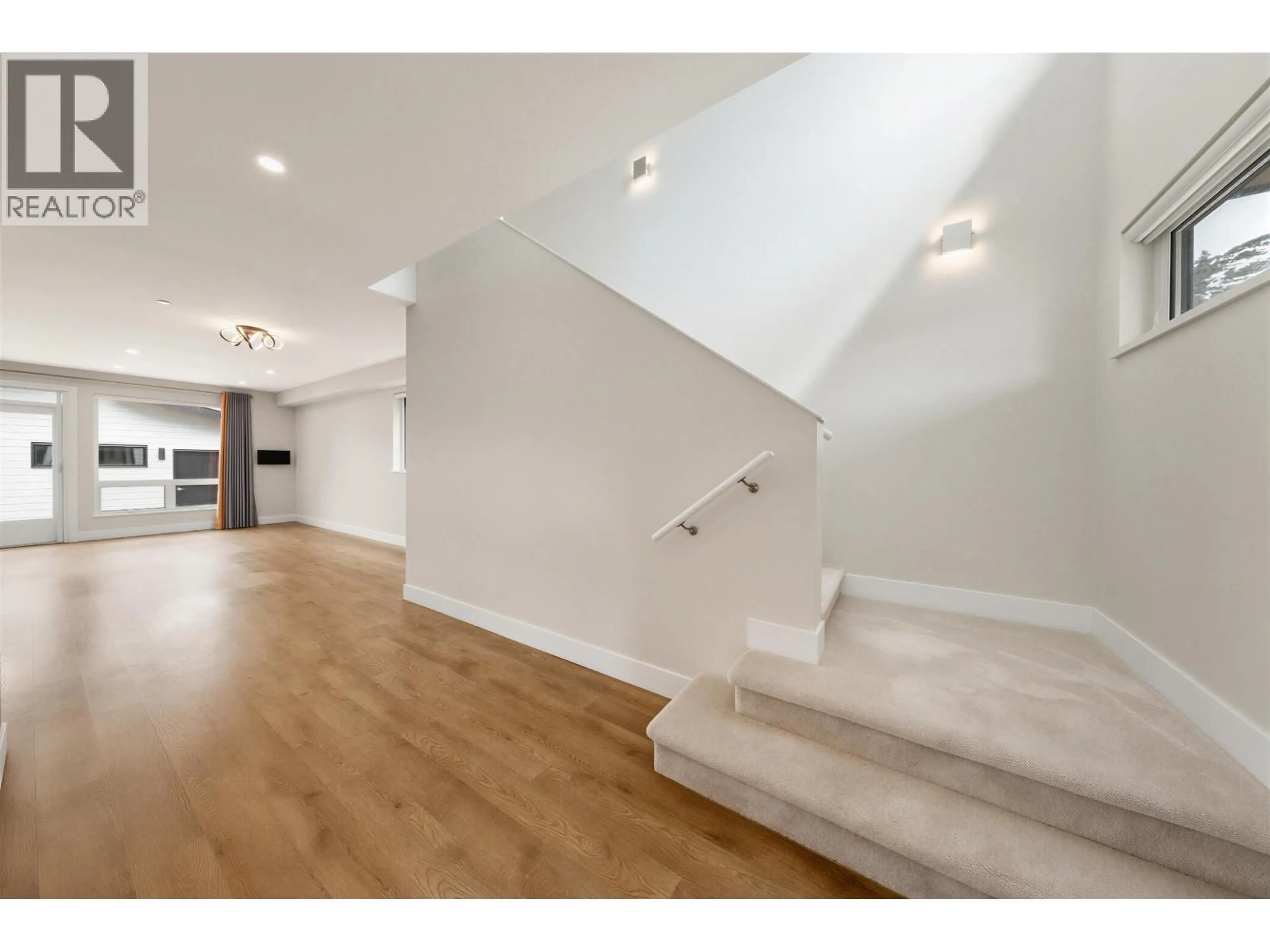 Unknown for 4725 BLUE HERON WAY, Tsawwassen British Columbia V4M0A8