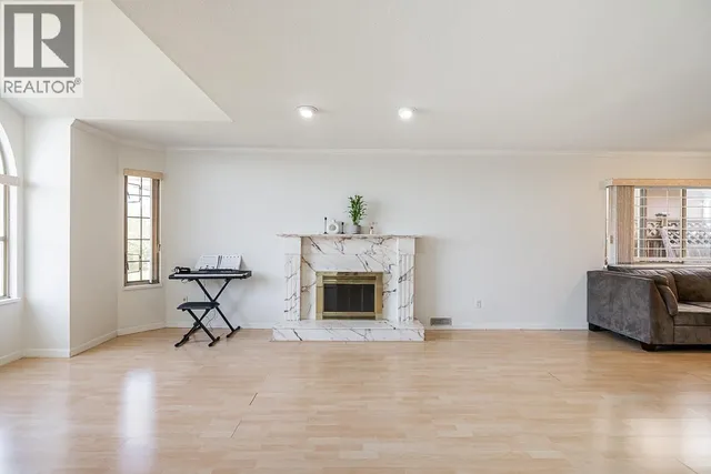 10288 HALL AVENUE, Richmond 4