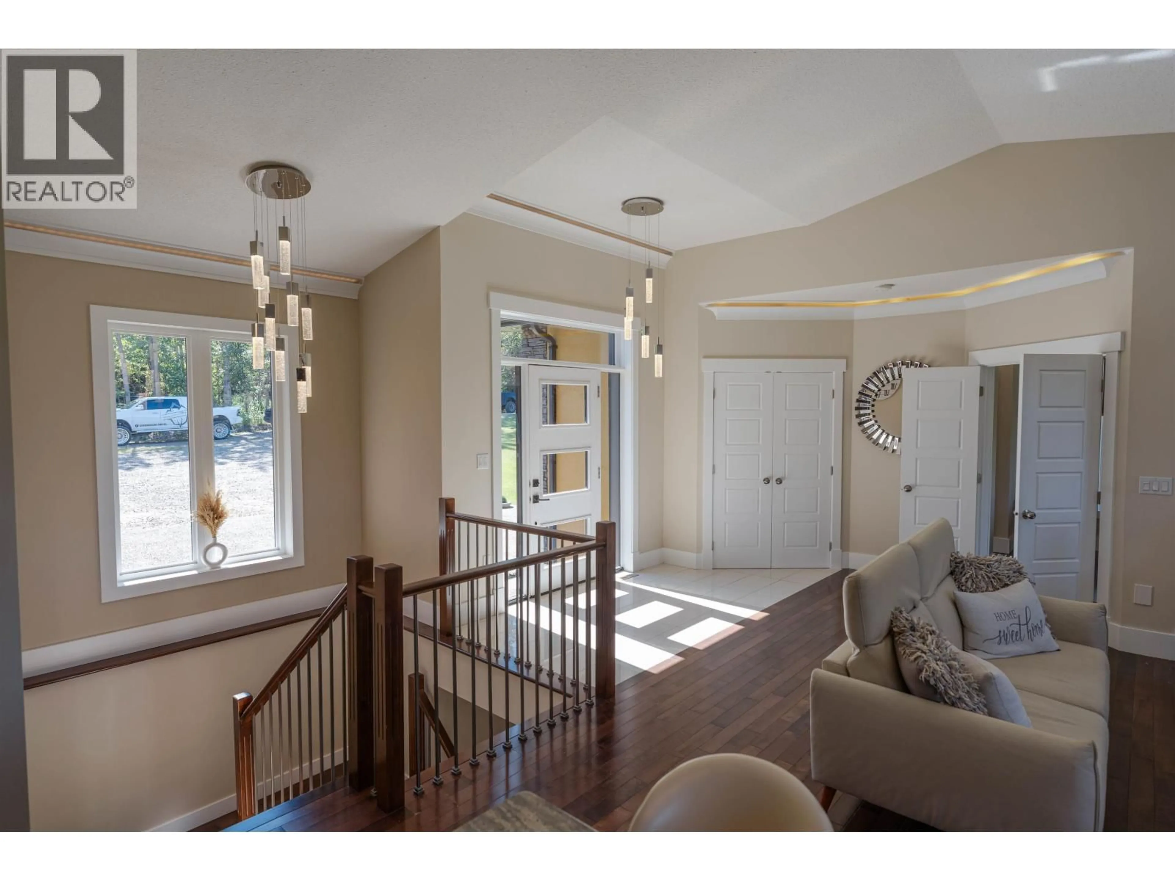 Indoor entryway for 13609 BLUEJAY STREET, Fort St. John British Columbia V0C1H0