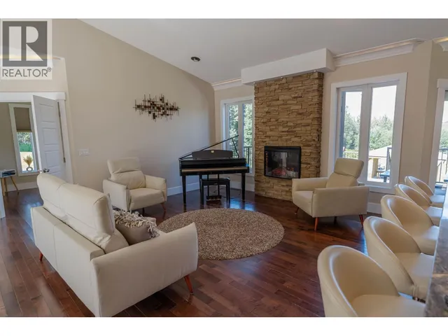 13609 BLUEJAY STREET, Fort St. John 4