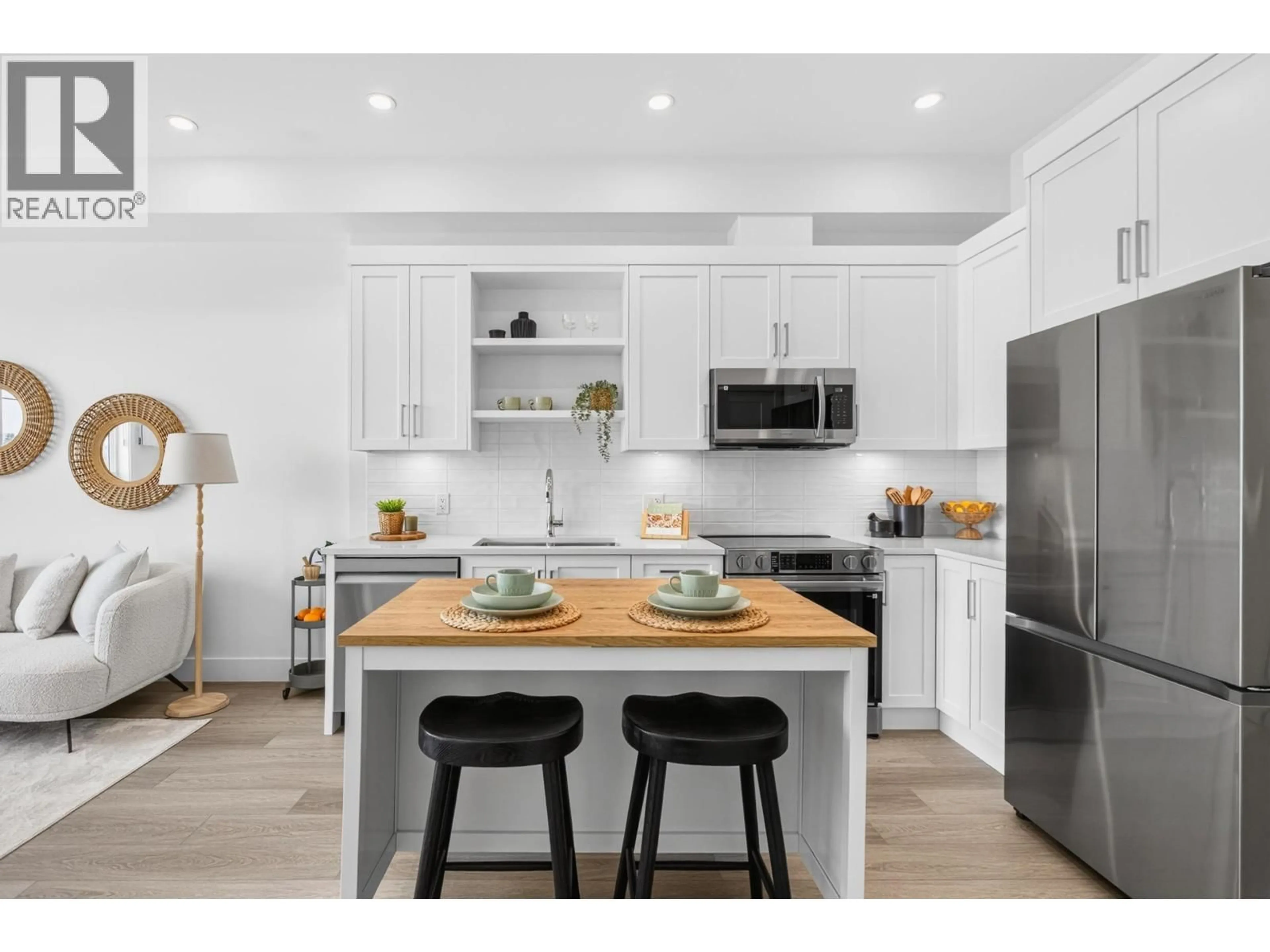 Open concept kitchen, unknown for 303 - 22348 NORTH AVENUE, Maple Ridge British Columbia V2X9C8