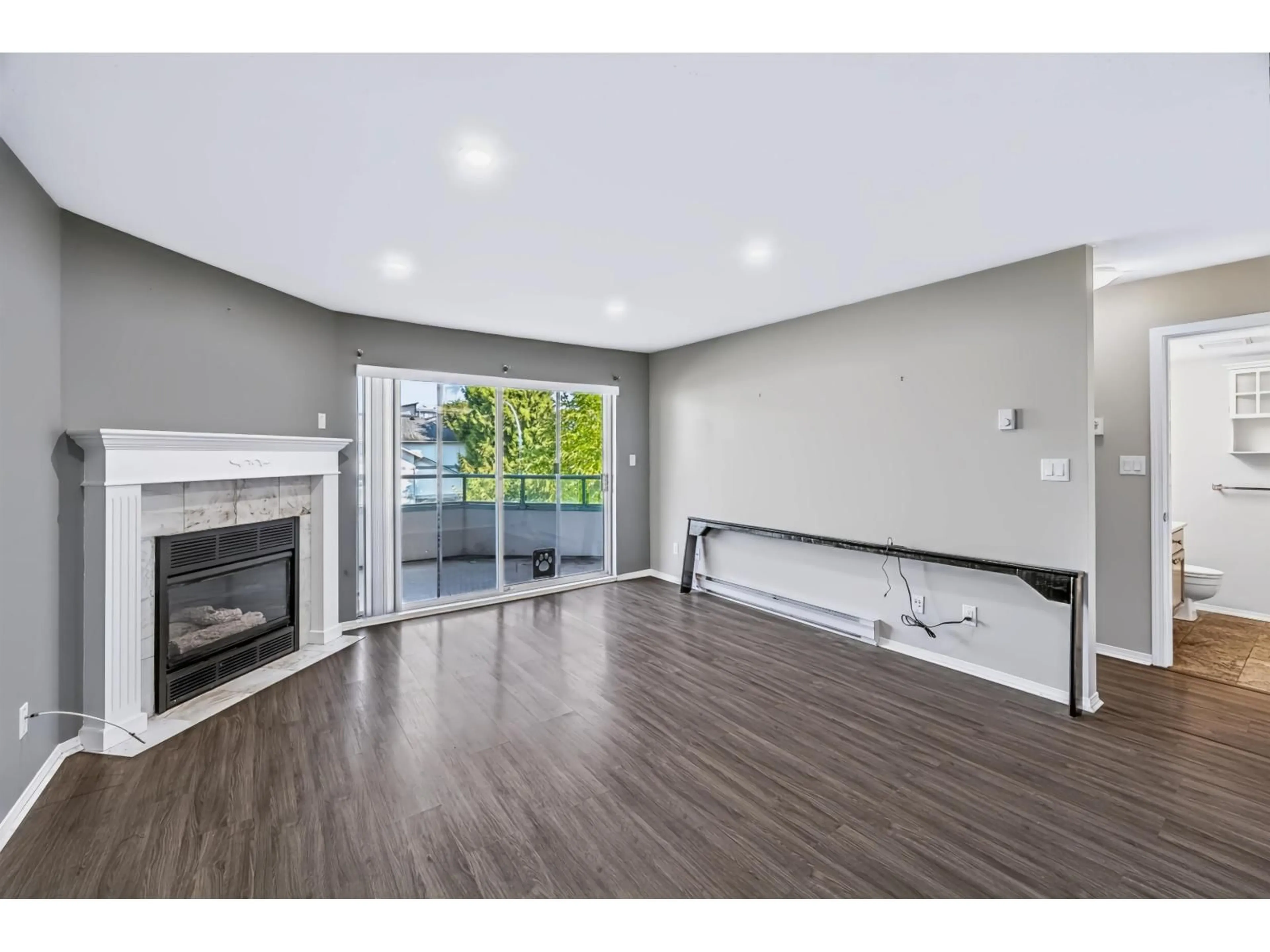 A pic of a room for 221 - 33175 OLD YALE ROAD, Abbotsford British Columbia V2S2J4
