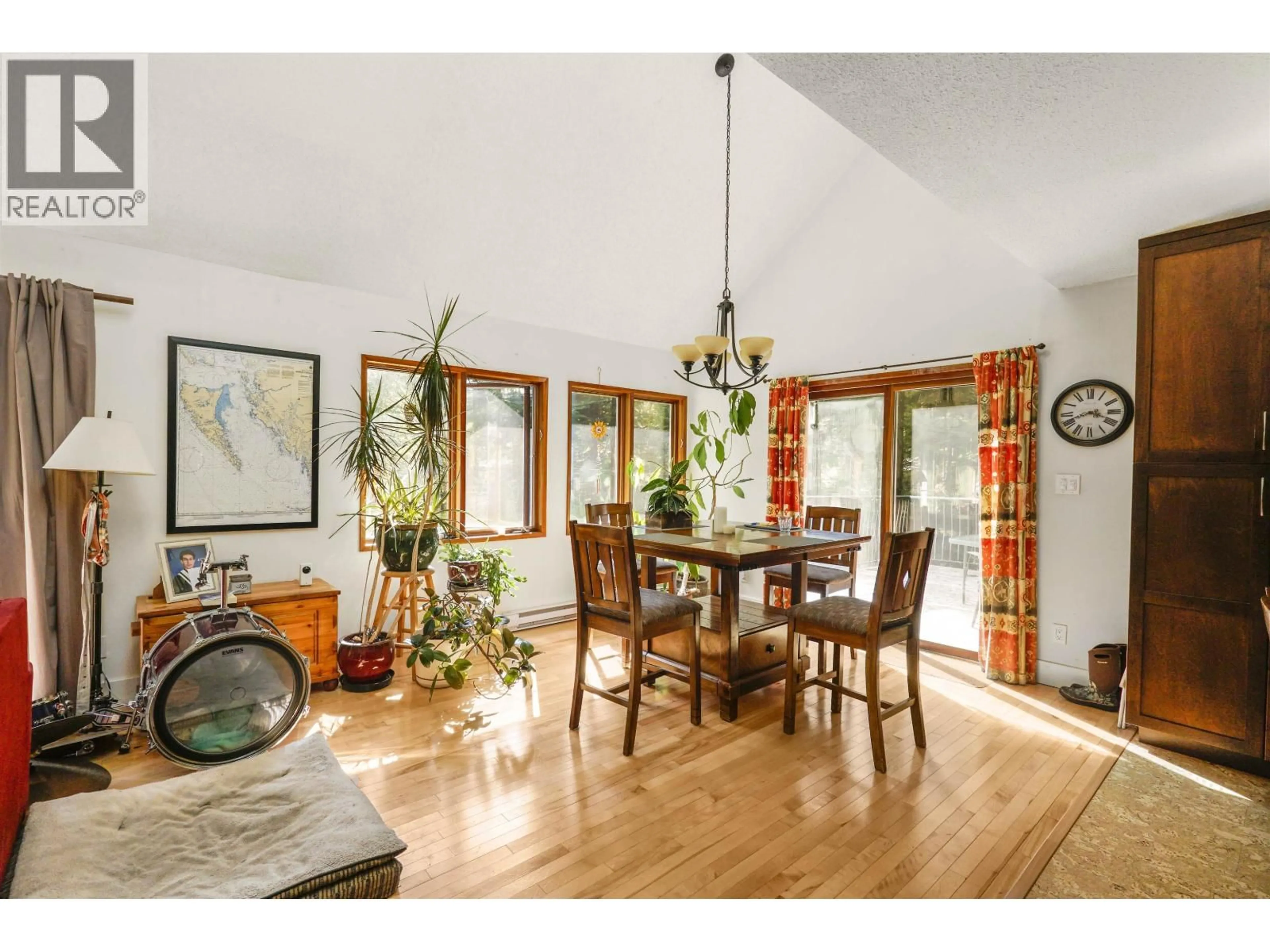 Dining room, wood/laminate floor for 221 RAINBOW BOULEVARD, Kitimat British Columbia V8C2K6