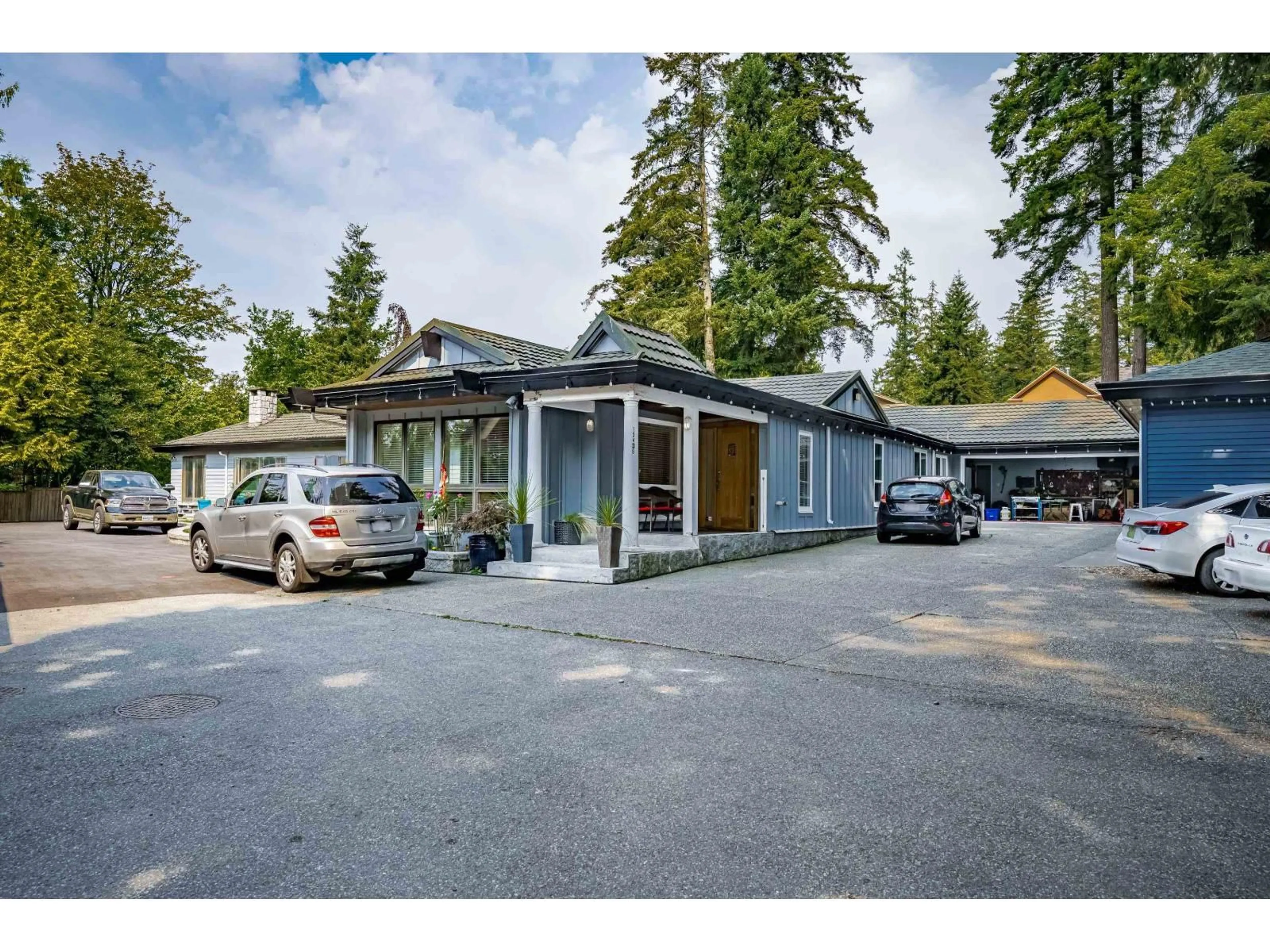 Unknown for 13439 56 AVENUE, Surrey British Columbia V3X2Z5