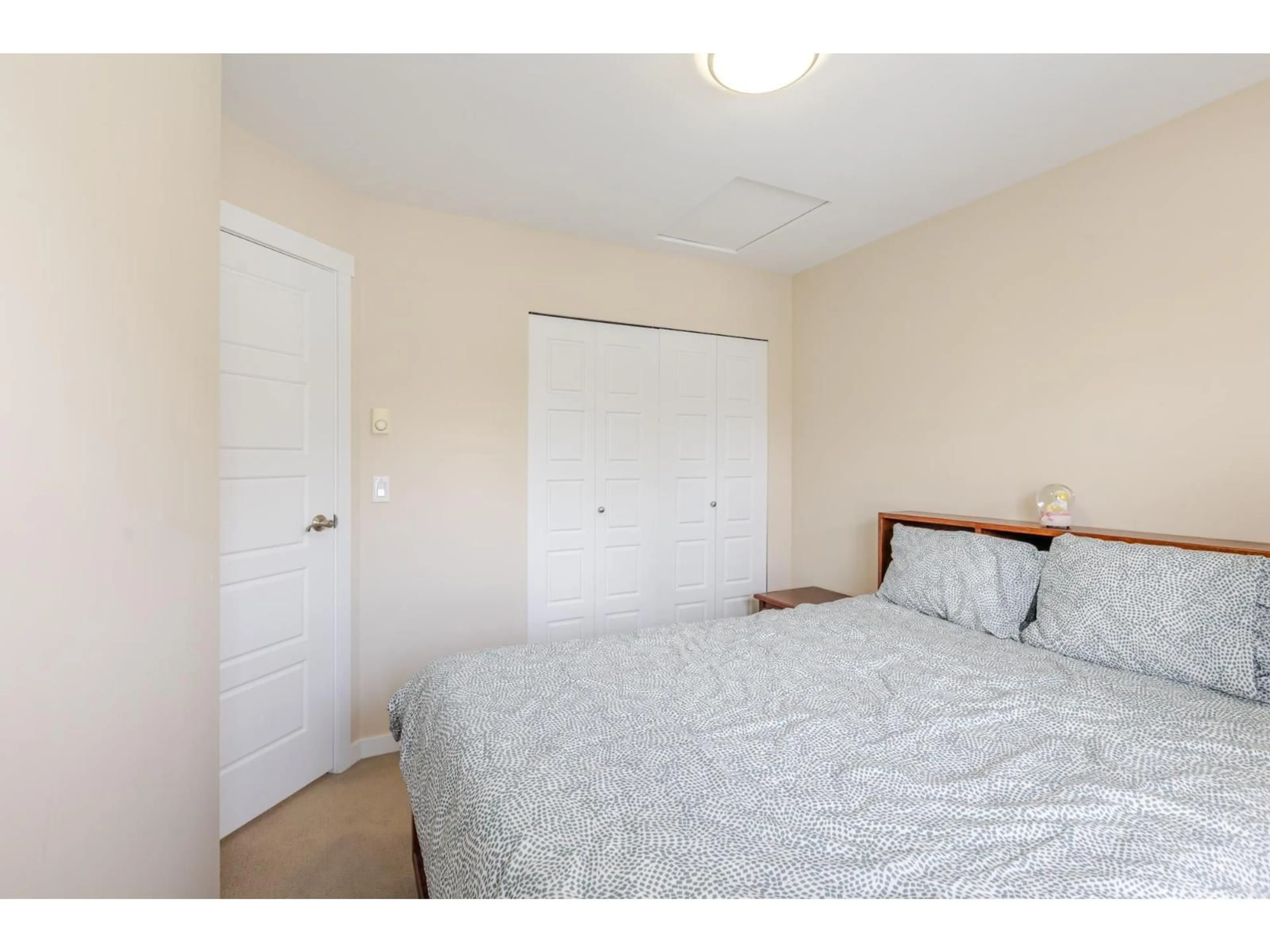 A pic of a room for 80 - 14356 63A AVENUE, Surrey British Columbia V3X0E3