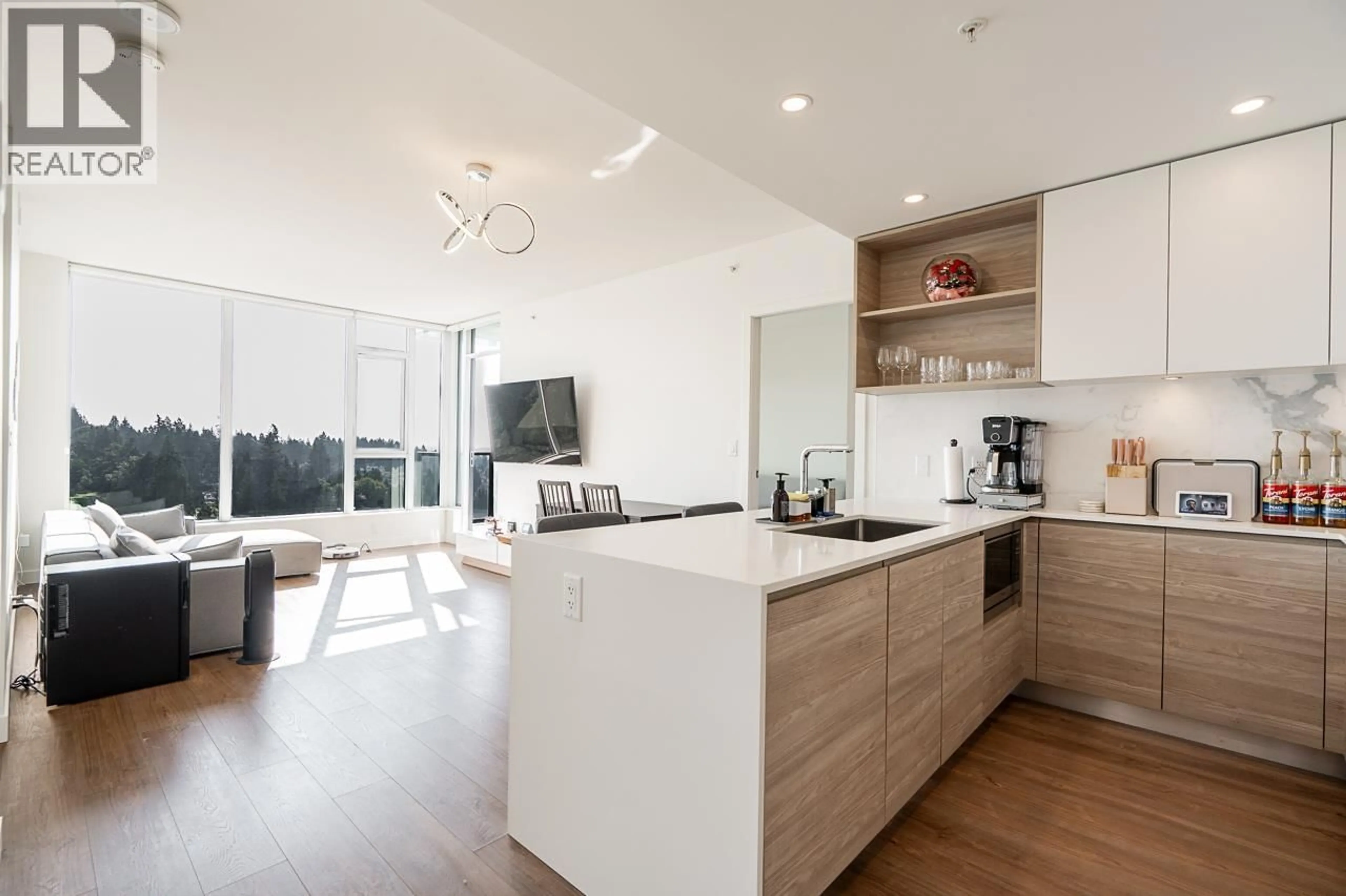 Open concept kitchen, unknown for 2004 - 585 AUSTIN AVENUE, Coquitlam British Columbia V3K0G6