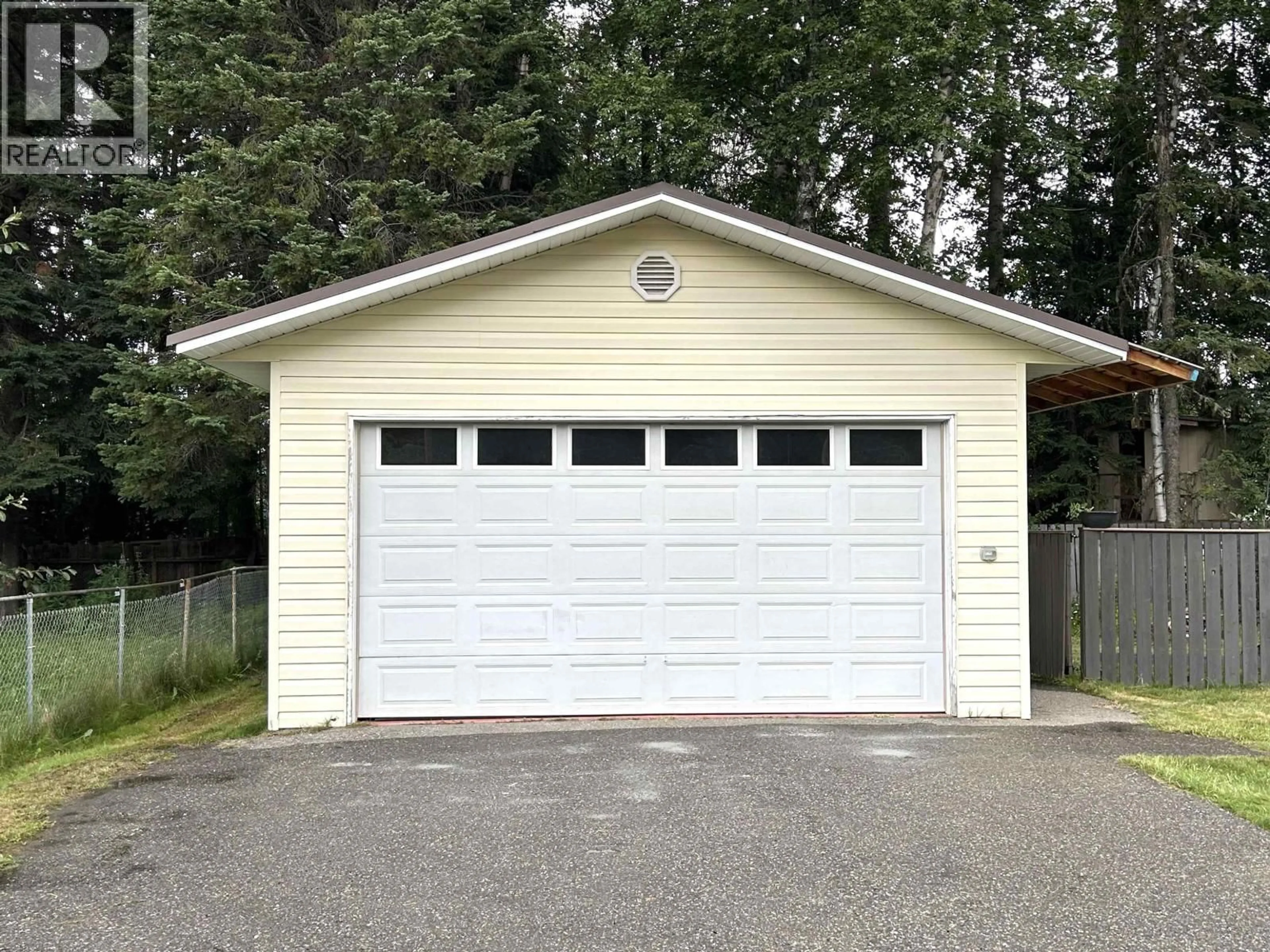 Indoor garage for 7624 RUBY CRESCENT, Prince George British Columbia V2K3T8