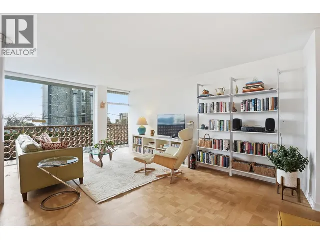 102 - 2135 ARGYLE AVENUE, West Vancouver 3