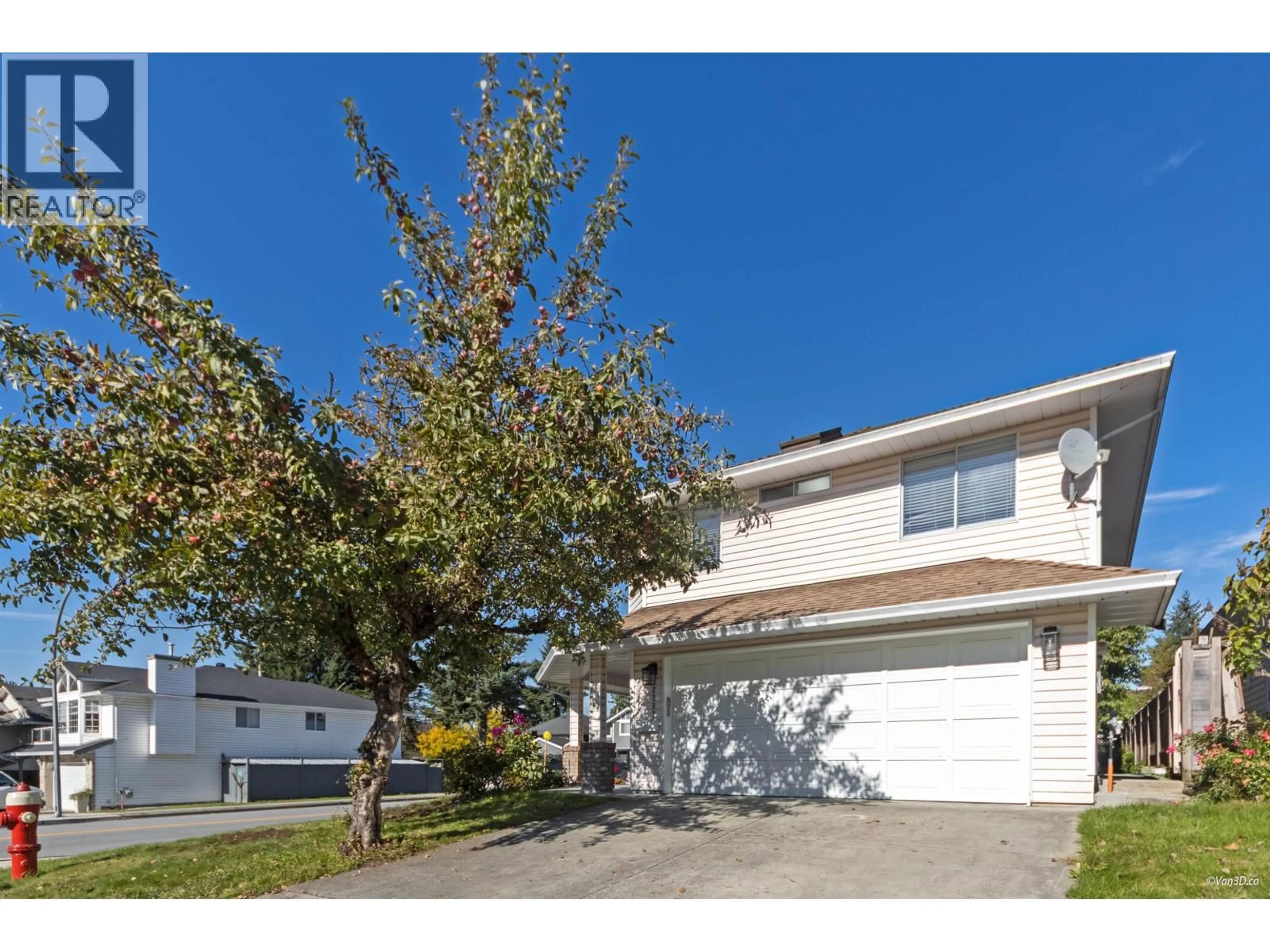 Home with vinyl exterior material, street for 2287 STAFFORD AVENUE, Port Coquitlam British Columbia V3C4X5