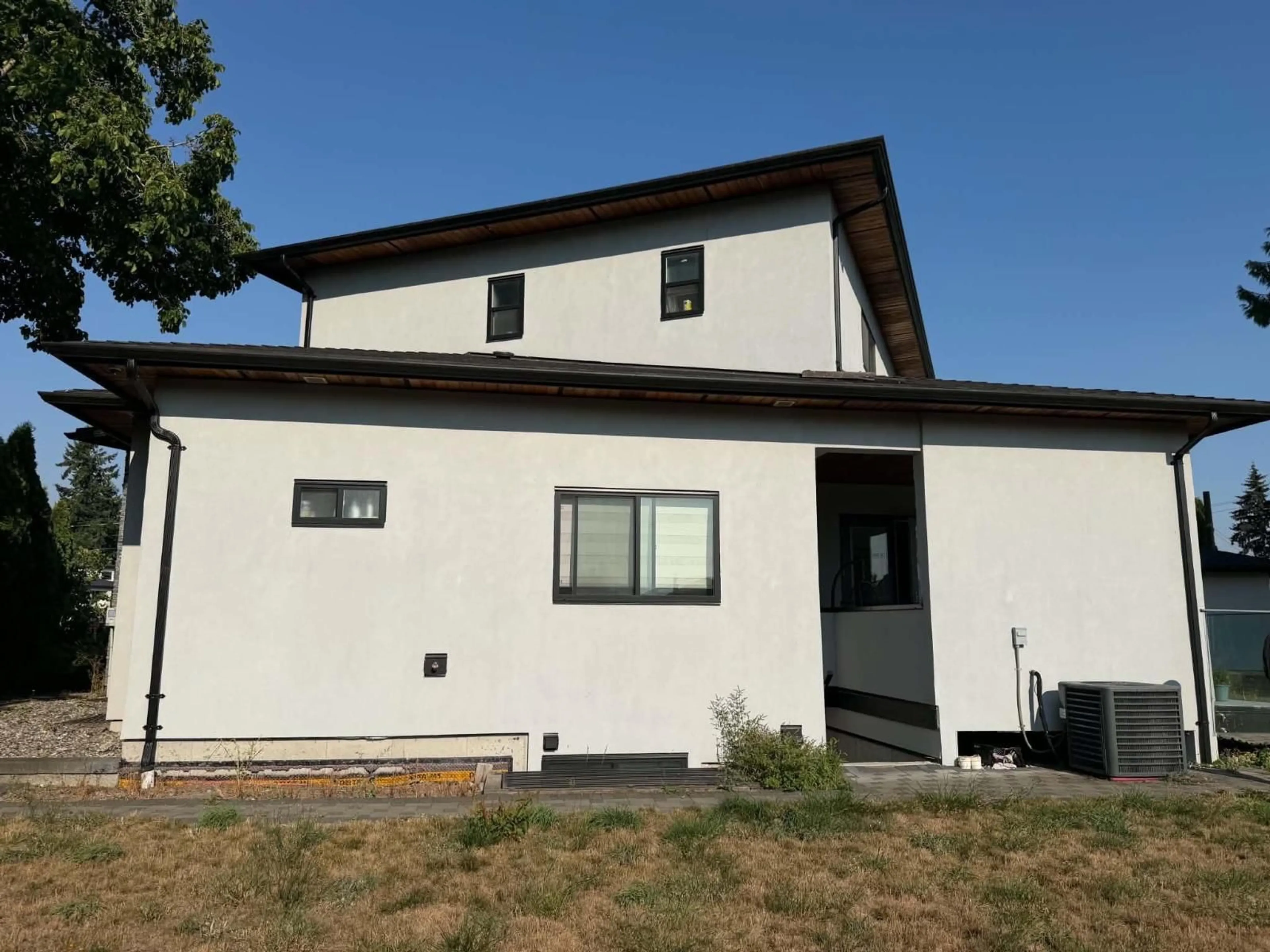 Home with vinyl exterior material, building for 11890 GILMOUR CRESCENT, Delta British Columbia V4C1L1
