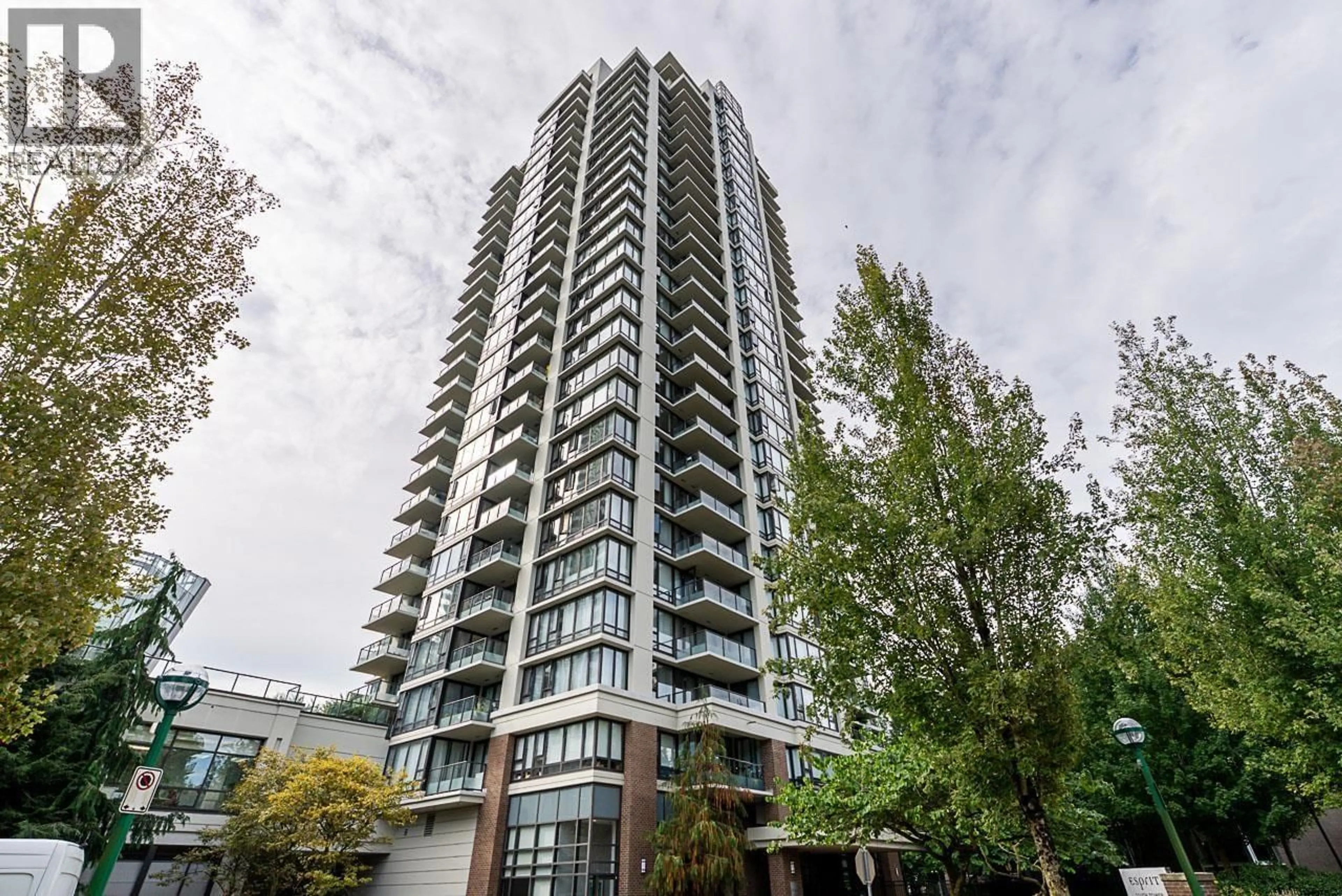 Patio, building for 1205 - 7328 ARCOLA STREET, Burnaby British Columbia V5E0A7