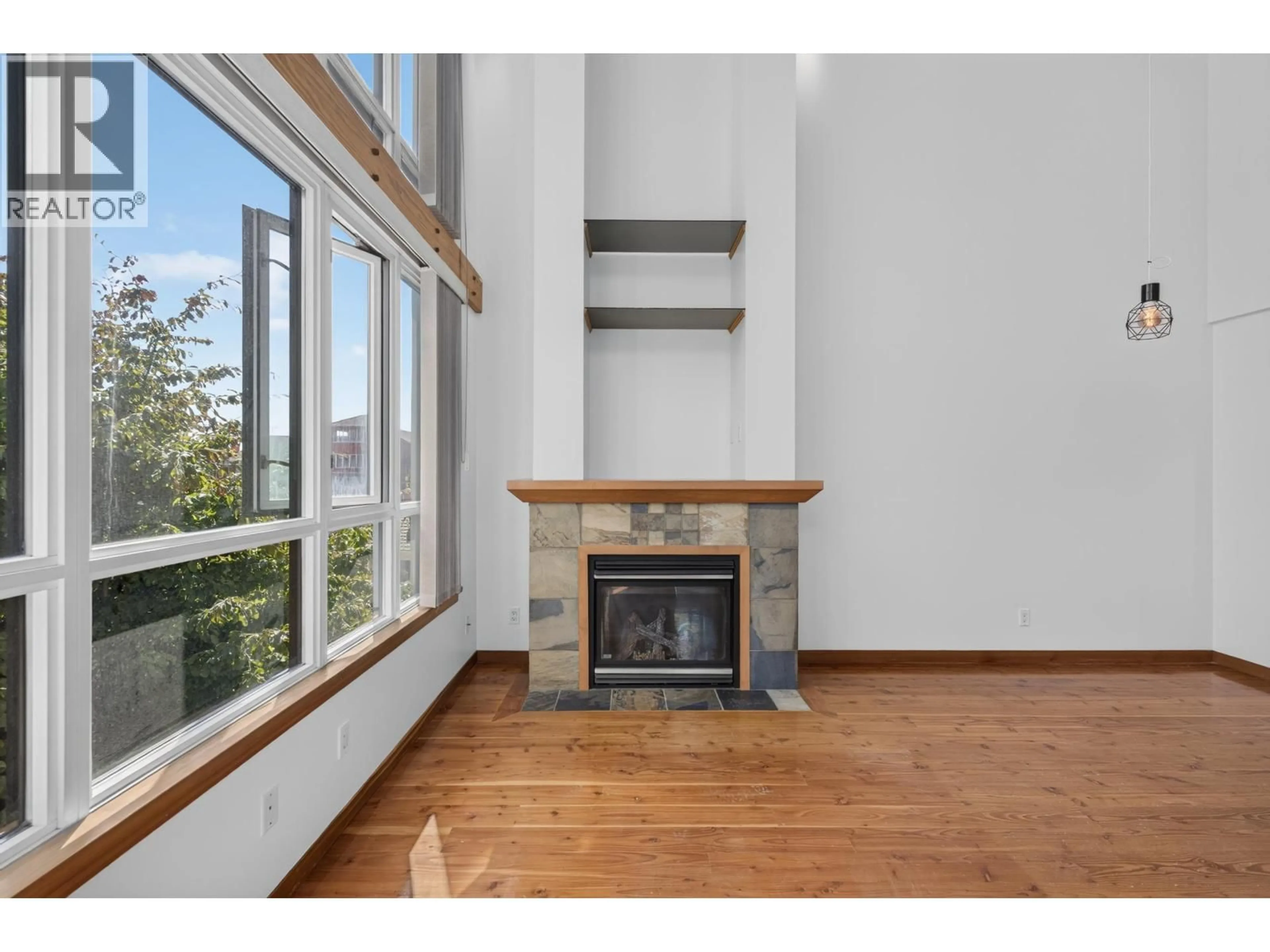 Unknown for 201 - 7 RIALTO COURT, New Westminster British Columbia V3M7A8