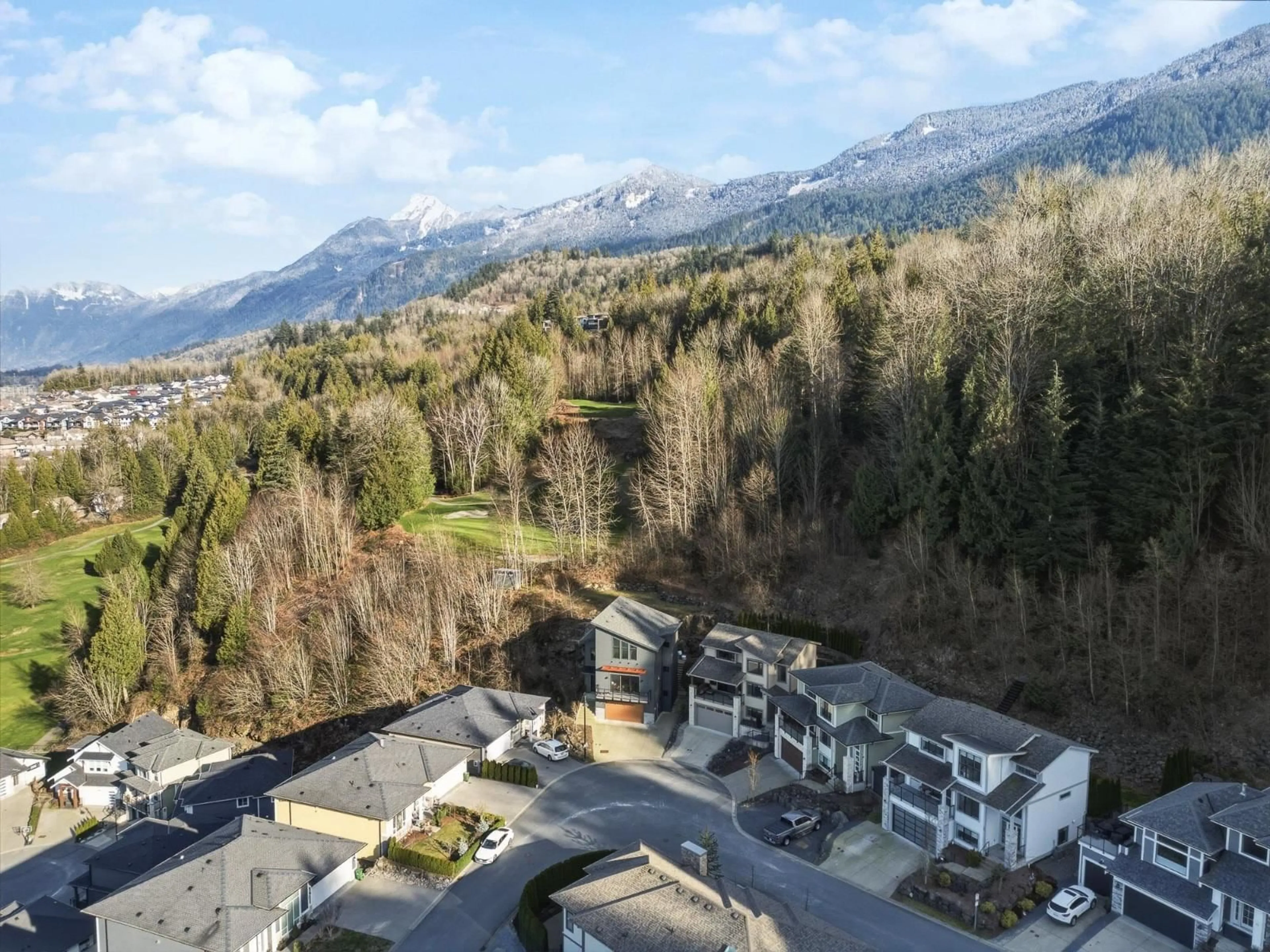 A pic from outside/outdoor area/front of a property/back of a property/a pic from drone, mountain view for 50 - 50778 LEDGESTONE PLACE, Chilliwack British Columbia V2P0E7