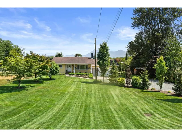 10268 YOUNG ROAD, Chilliwack 2
