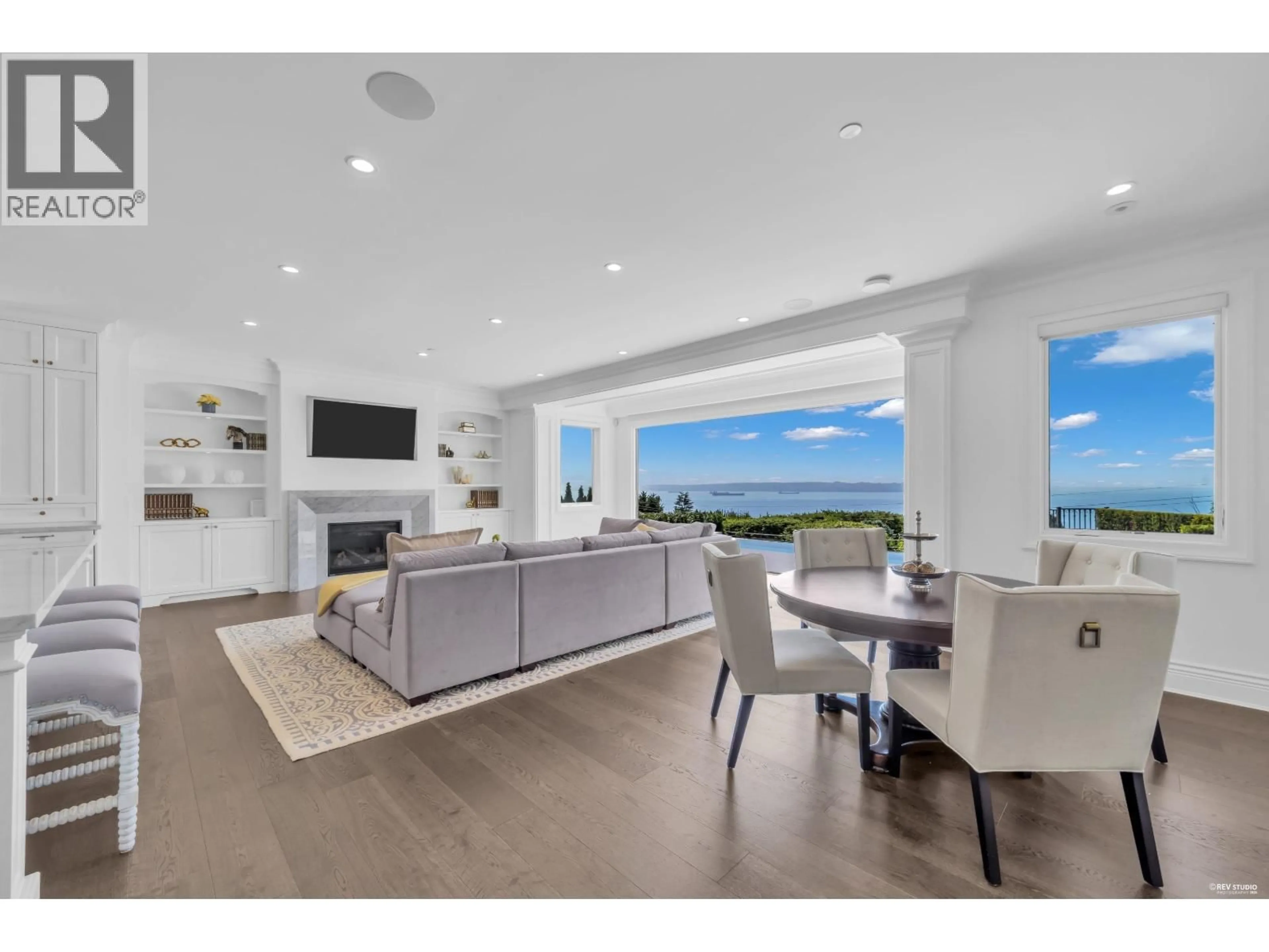 Unknown for 4135 BURKEHILL PLACE, West Vancouver British Columbia V7V3M8