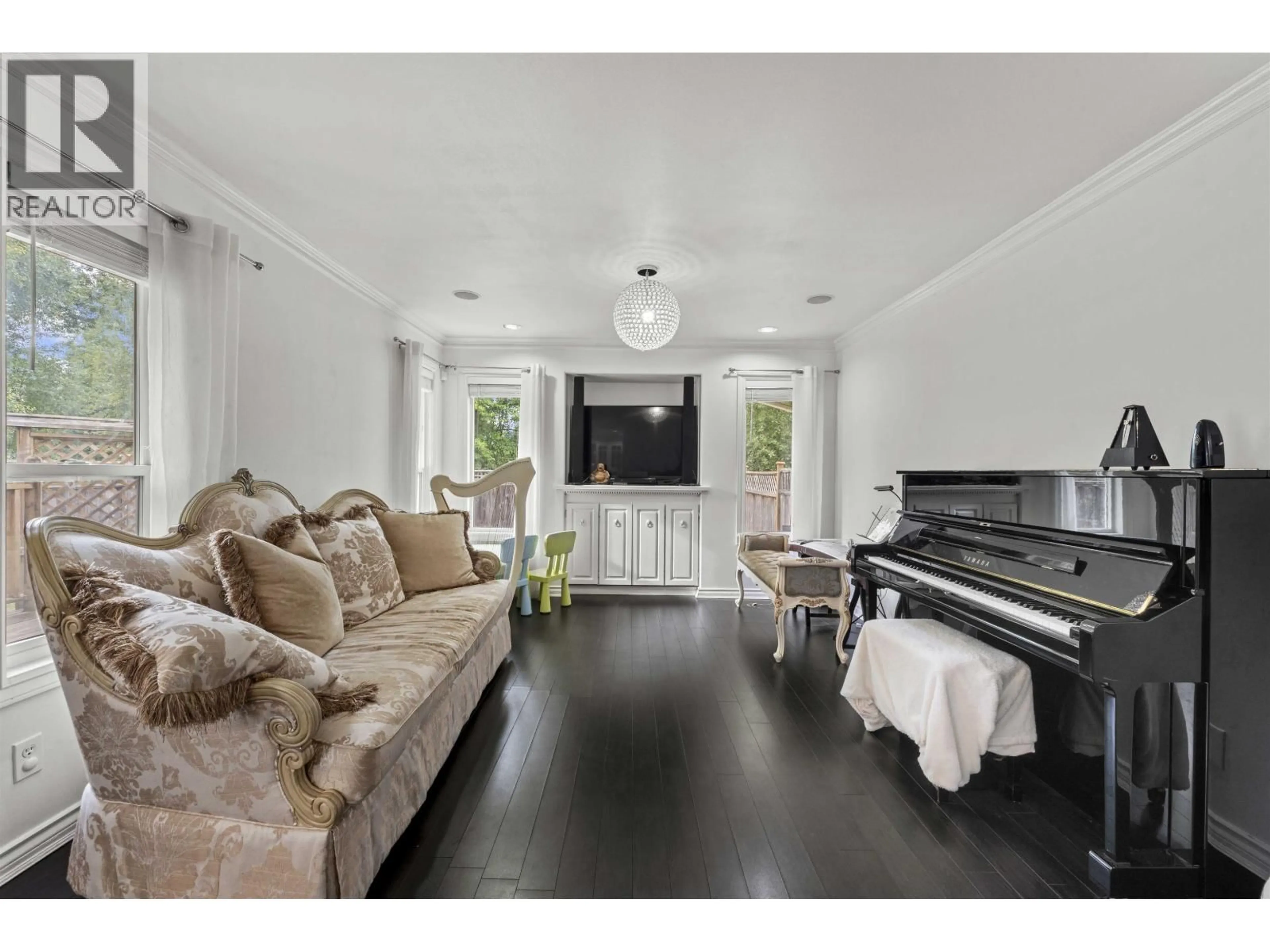 Home theater for 887 RIVERSIDE DRIVE, Port Coquitlam British Columbia V3B7T6