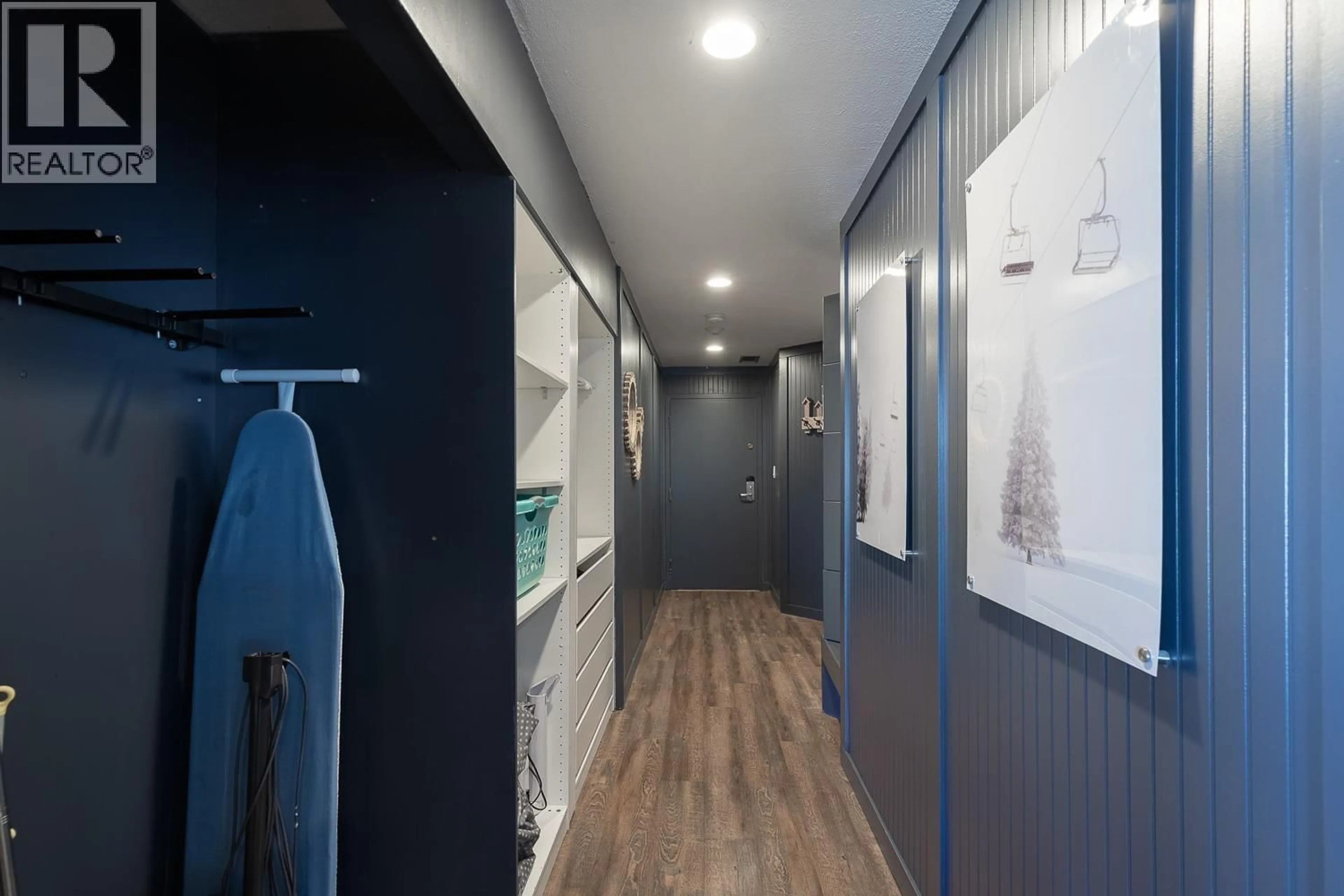 Indoor foyer for 302 - 4111 GOLFERS APPROACH, Whistler British Columbia V8E1A4
