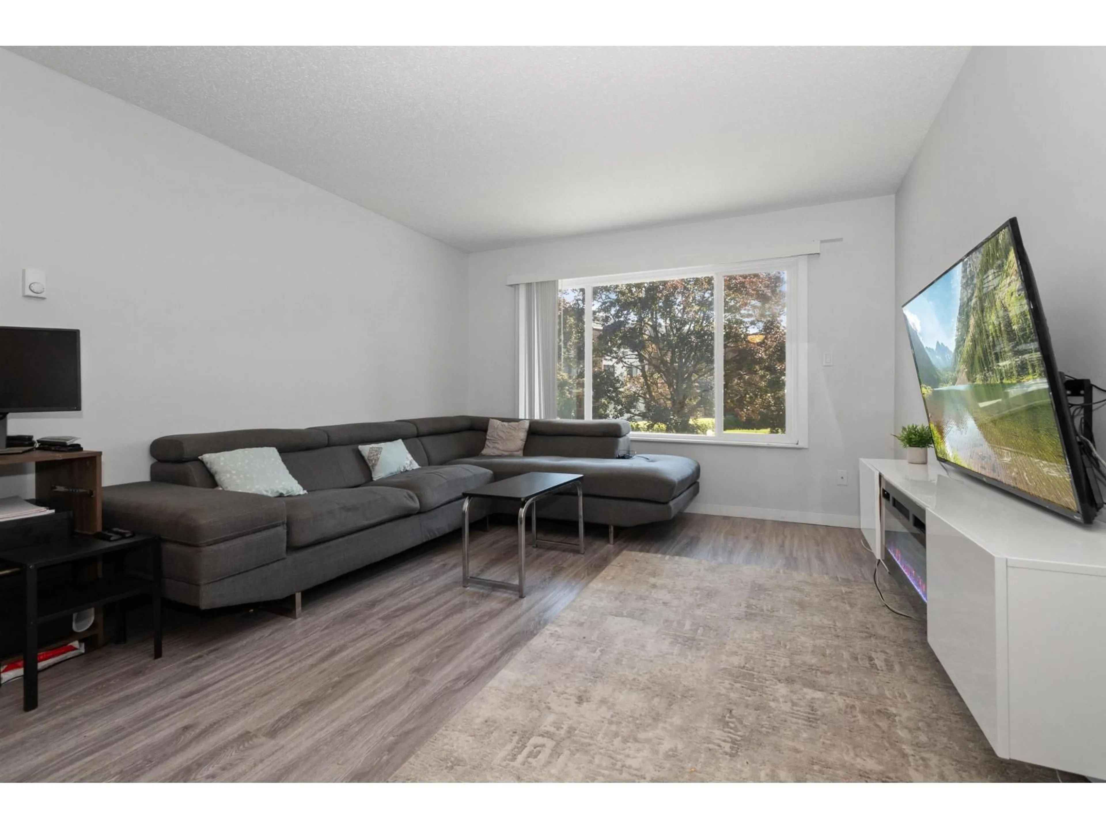 Living room with furniture, unknown for 115 - 45598 MCINTOSH DRIVE, Chilliwack British Columbia V2P7J3