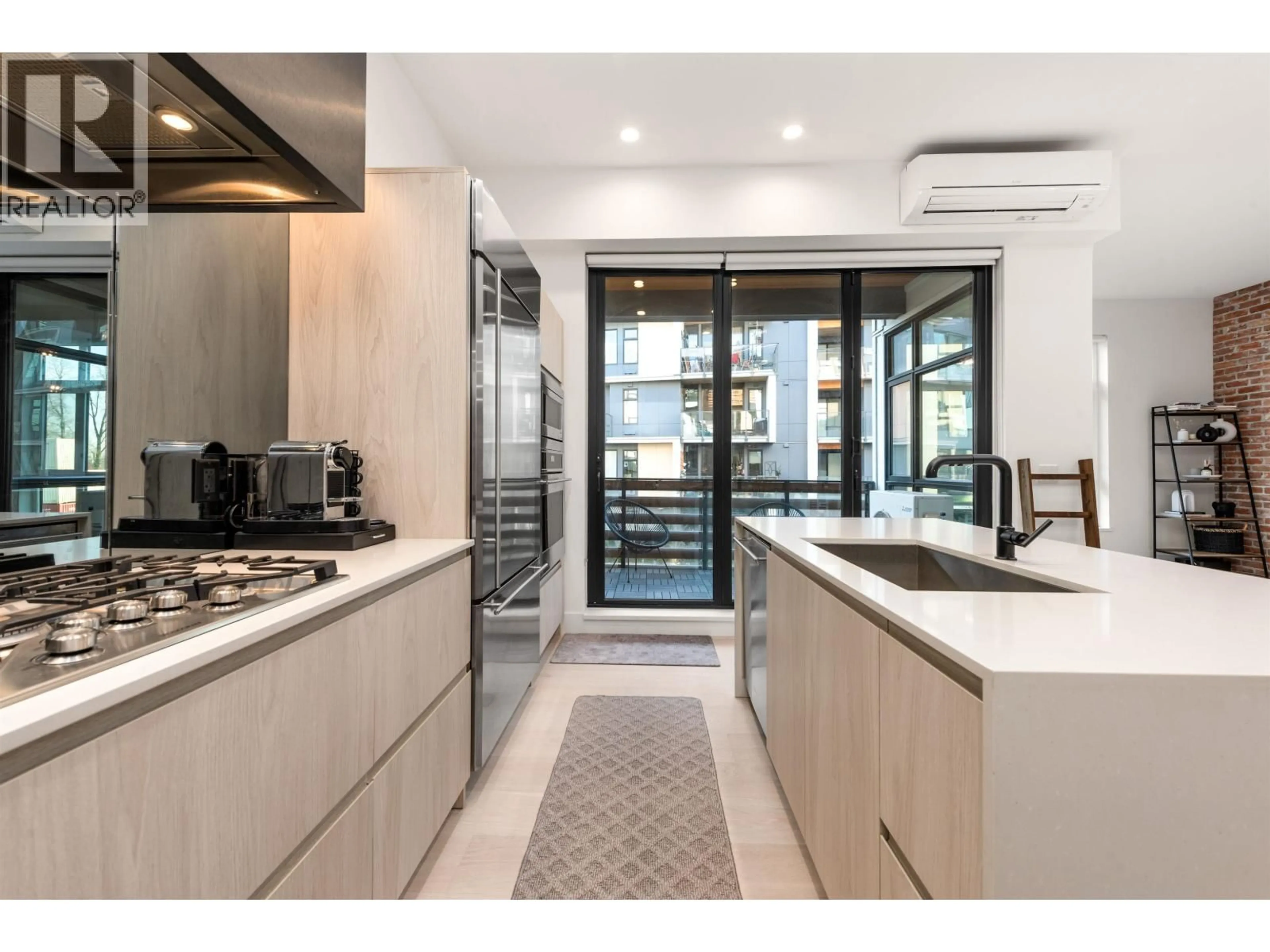 Contemporary kitchen, ceramic/tile floor for 219 - 300 SALTER STREET, New Westminster British Columbia V3M0L9
