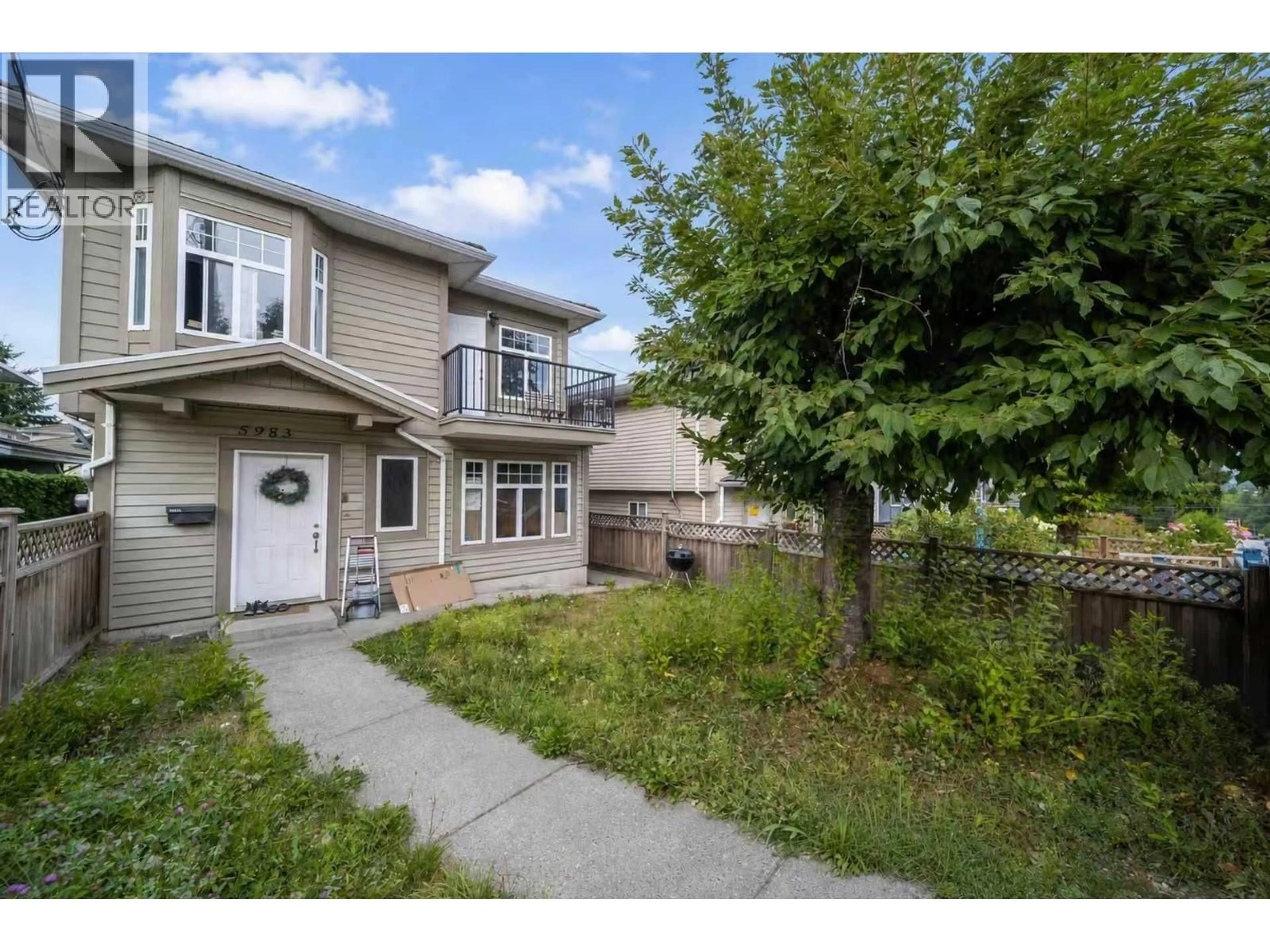 A pic from outside/outdoor area/front of a property/back of a property/a pic from drone, street for 5983 SPROTT STREET, Burnaby British Columbia V5G1T9