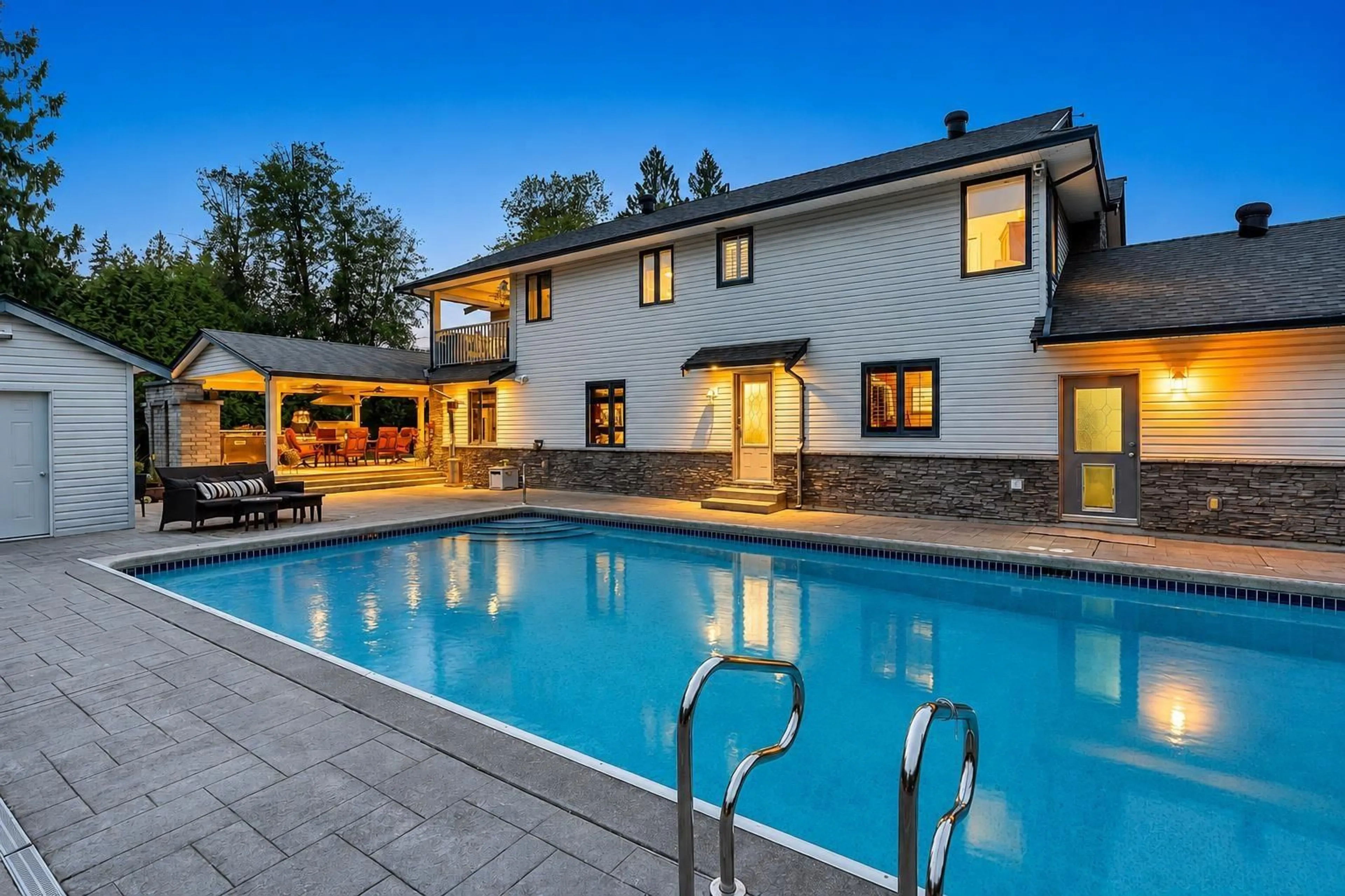 Pool for 21790 100 AVENUE, Langley British Columbia V1M3V1