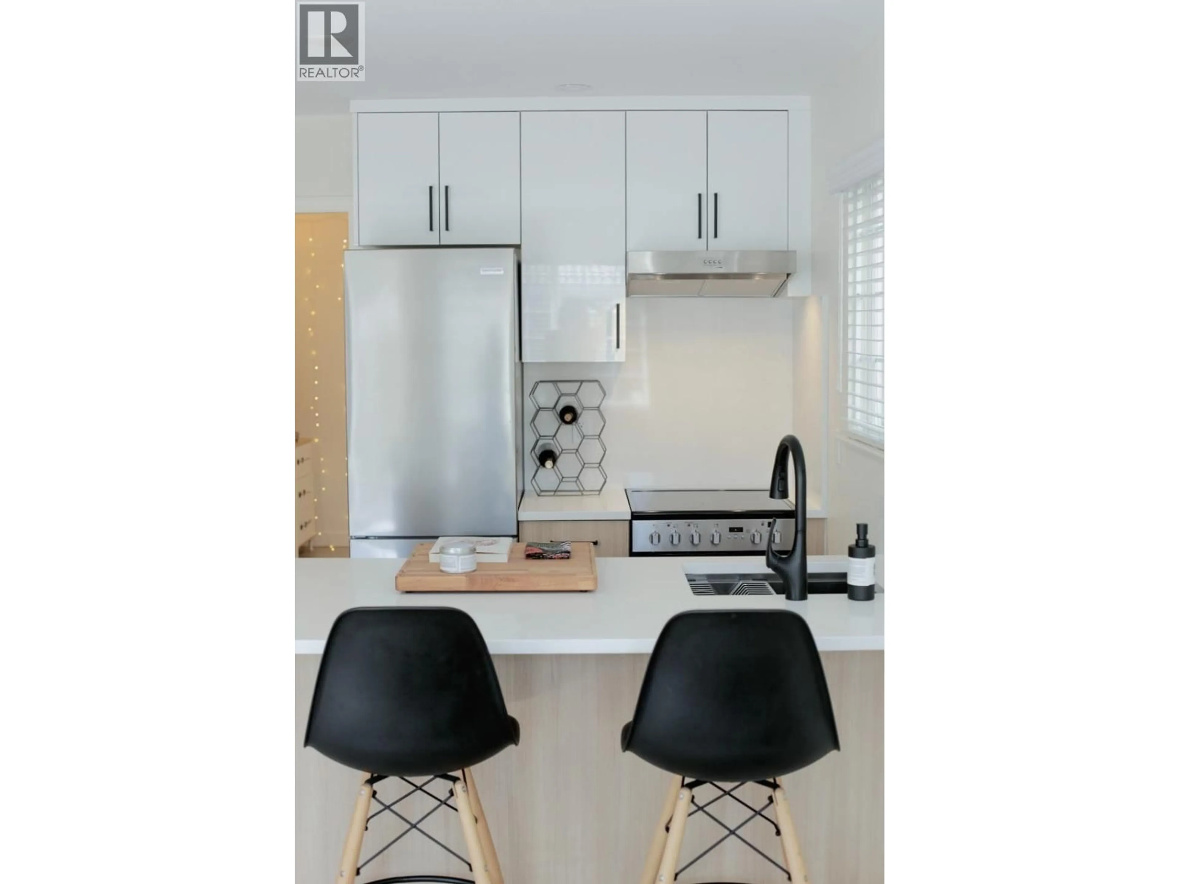 Contemporary kitchen, unknown for 1808 51ST AVENUE, Vancouver British Columbia V5P1V9