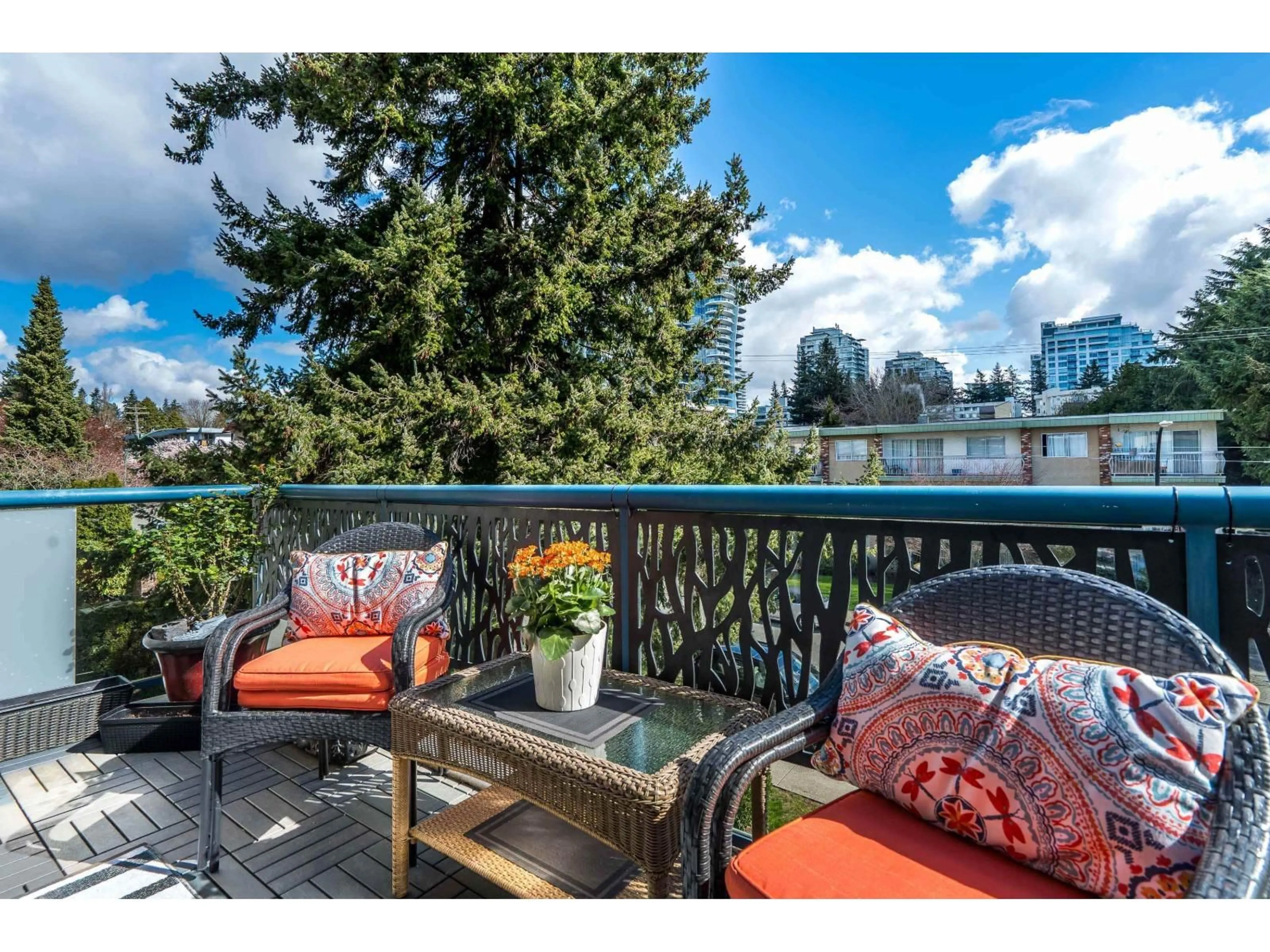 Patio, water/lake/river/ocean view for 308 - 1441 BLACKWOOD STREET, White Rock British Columbia V3B3V6