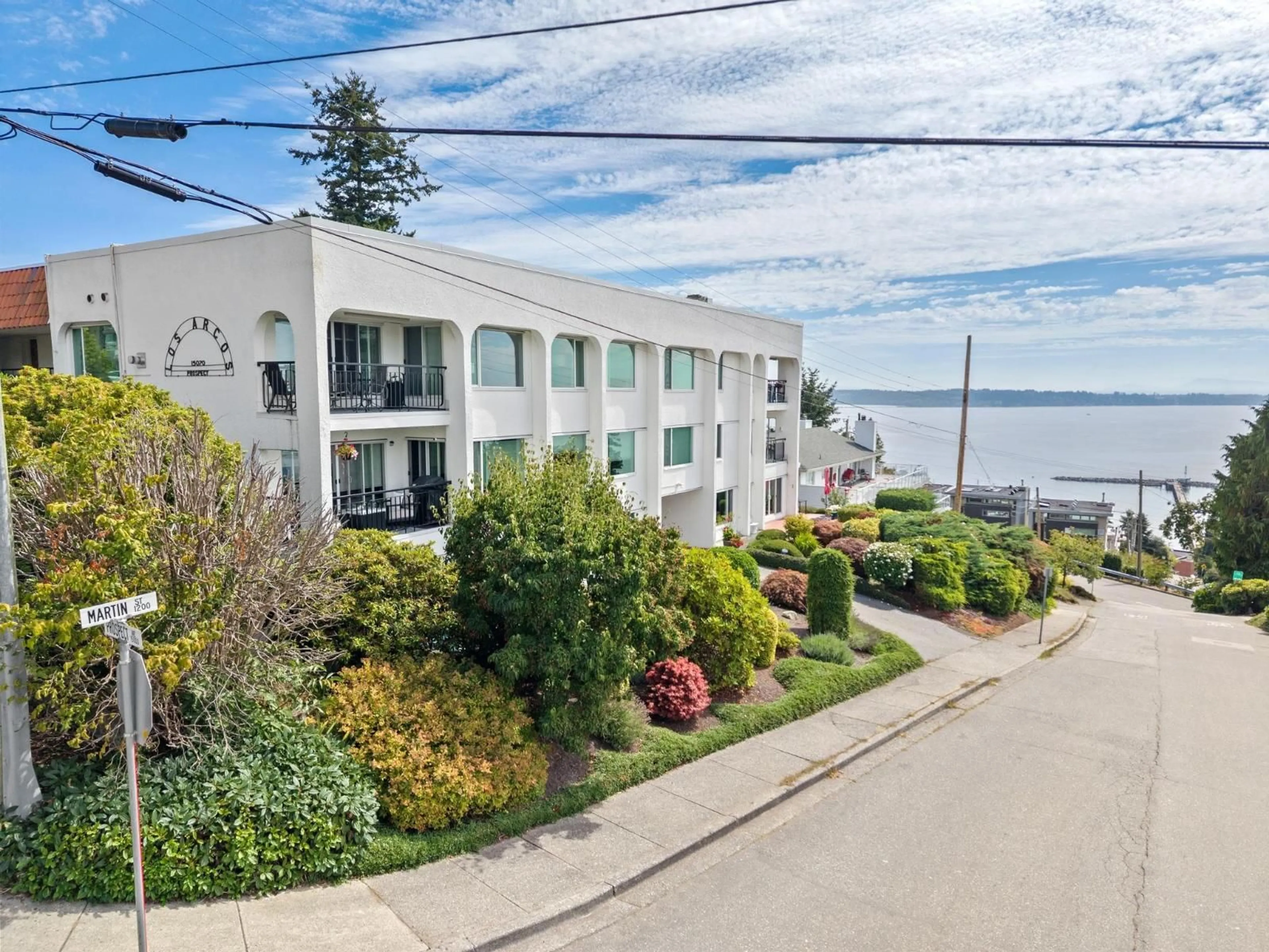 A pic from outside/outdoor area/front of a property/back of a property/a pic from drone, water/lake/river/ocean view for 204 - 15070 PROSPECT AVENUE, White Rock British Columbia V4B2B7