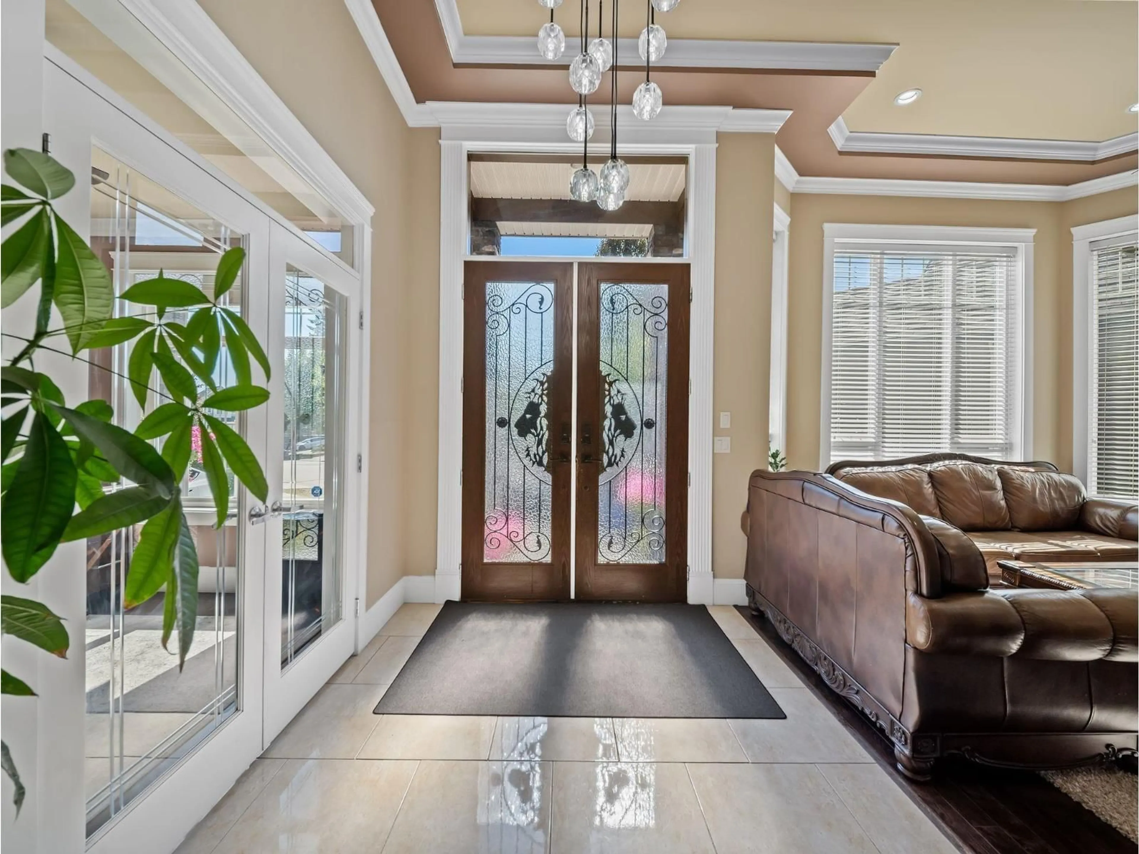 Indoor entryway for 6050 130A STREET, Surrey British Columbia V3X0E1