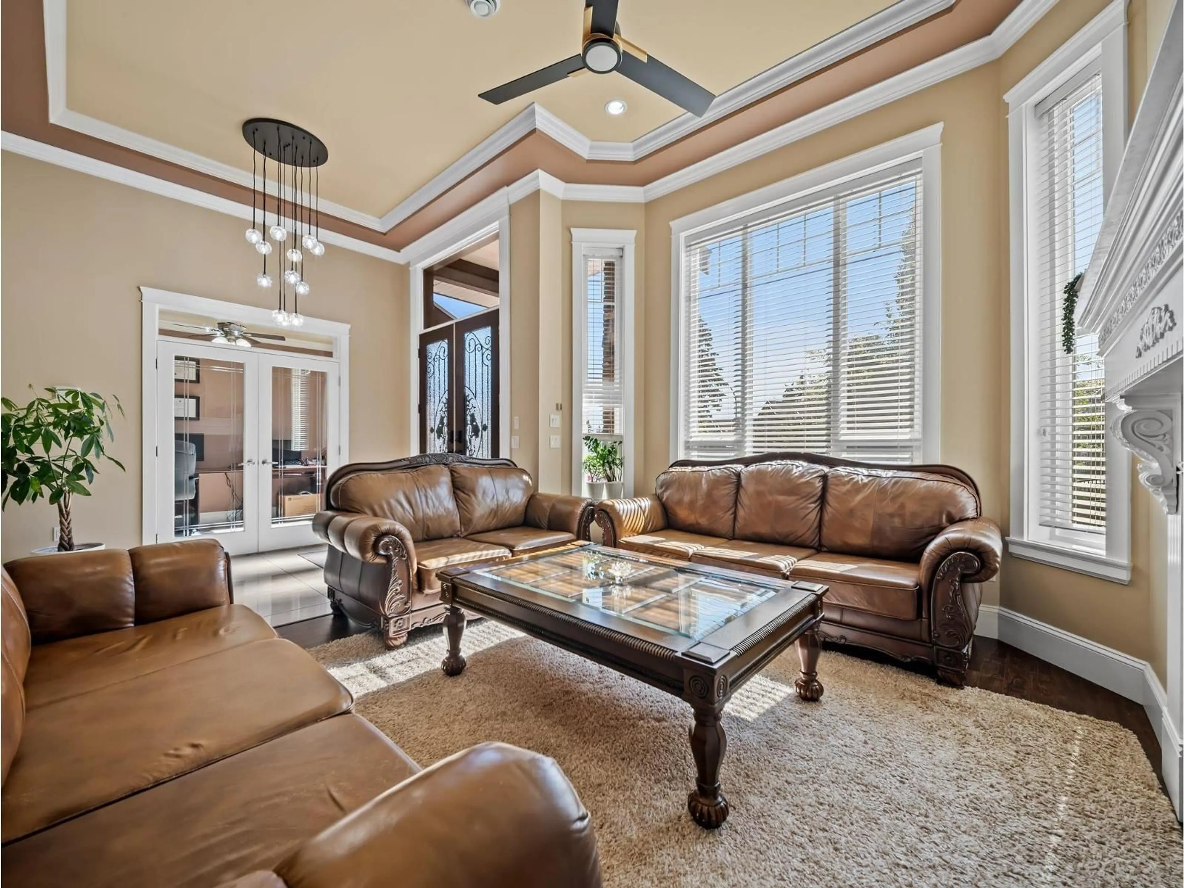 Living room with furniture, ceramic/tile floor for 6050 130A STREET, Surrey British Columbia V3X0E1