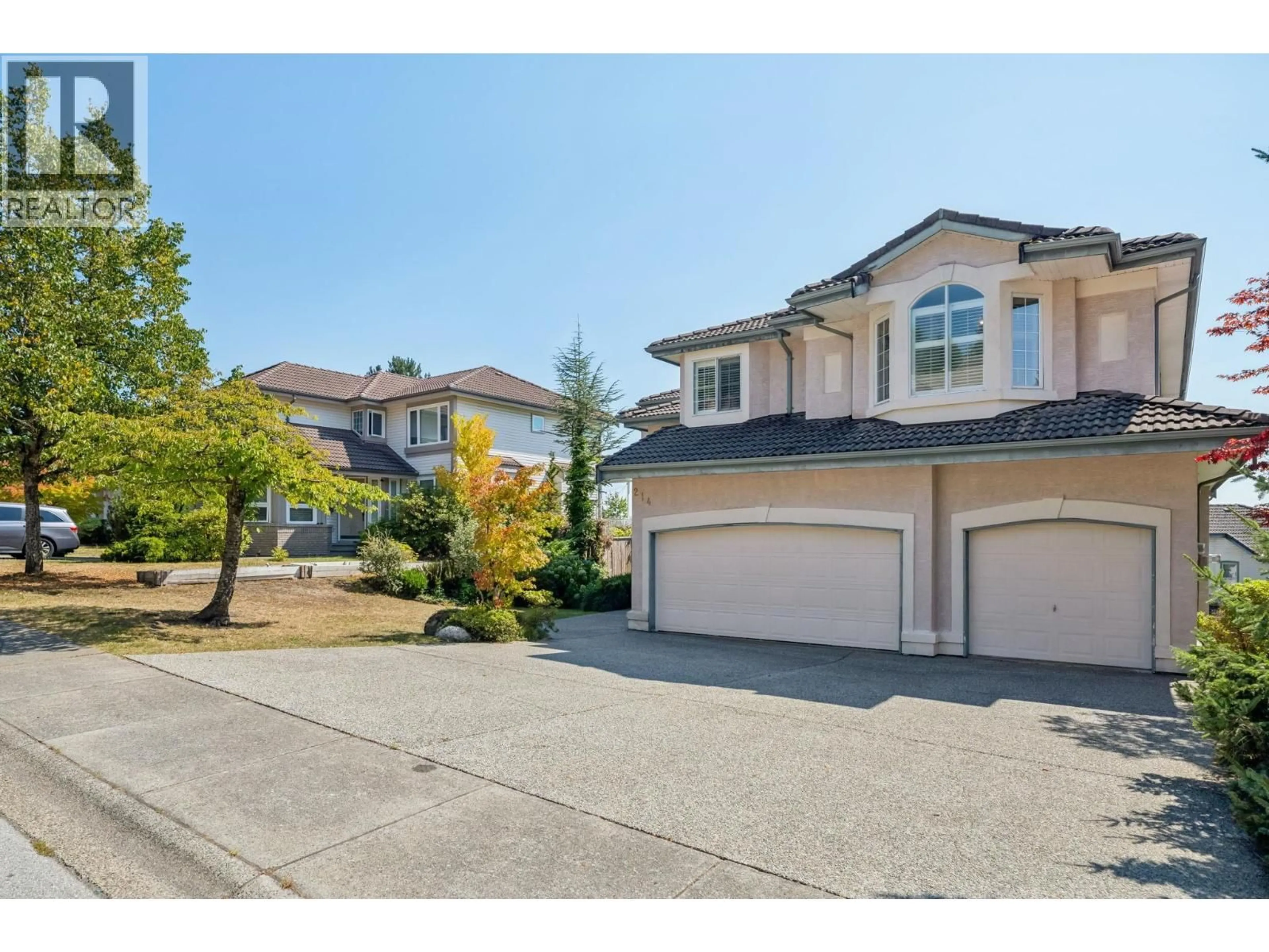 A pic from outside/outdoor area/front of a property/back of a property/a pic from drone, street for 214 ASPENWOOD DRIVE, Port Moody British Columbia V3H5A7
