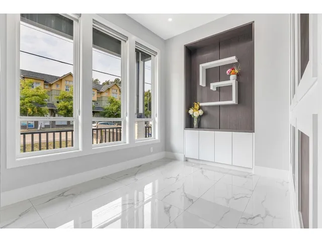 5950 168 STREET, Surrey 5